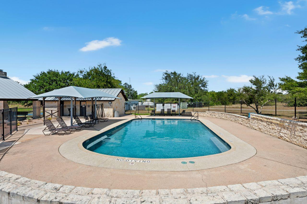 208 Double Horn Trl, Spicewood, TX 78669
