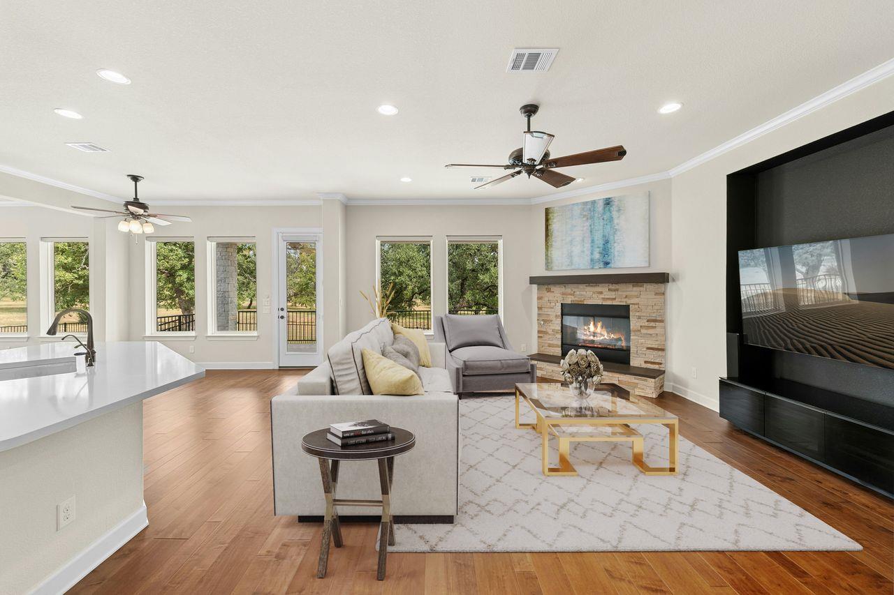 208 Double Horn Trl, Spicewood, TX 78669