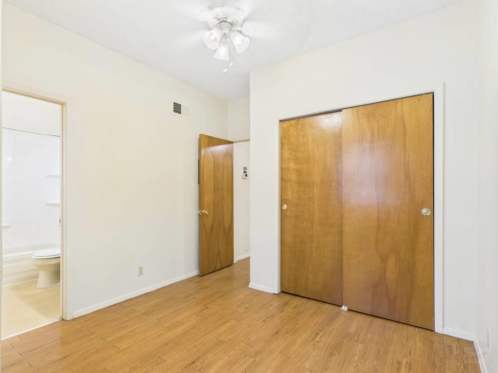 3316 Guadalupe St # 210, Austin, TX 78705