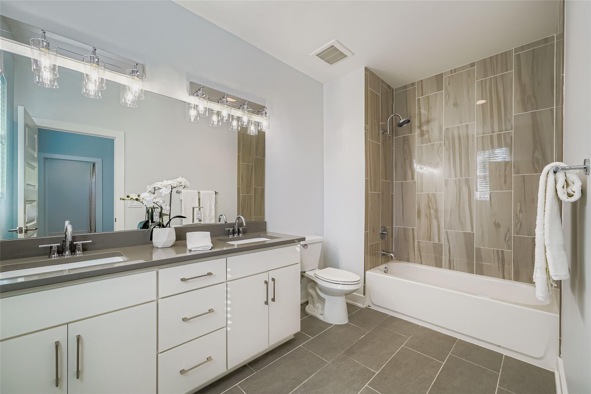 405 W Croslin St, Austin, TX 78752