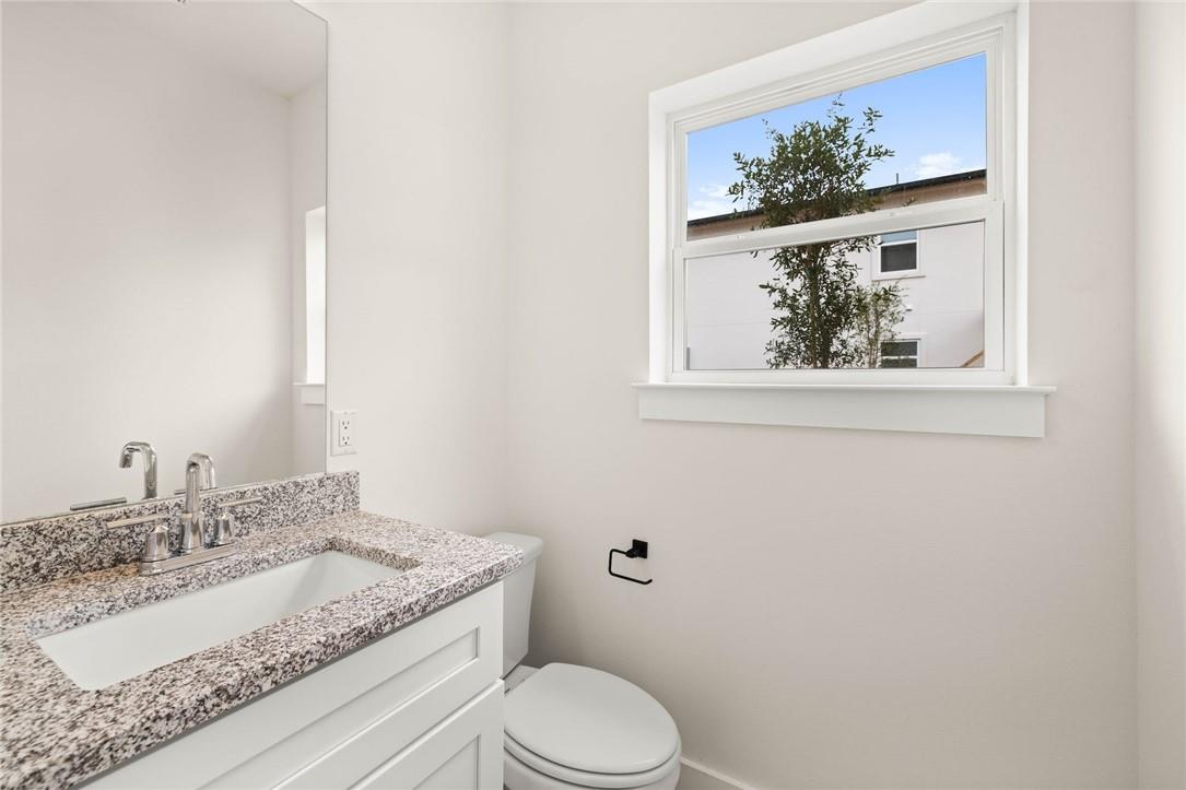 21201 Portsmouth Cv # 4, Lago Vista, TX 78645