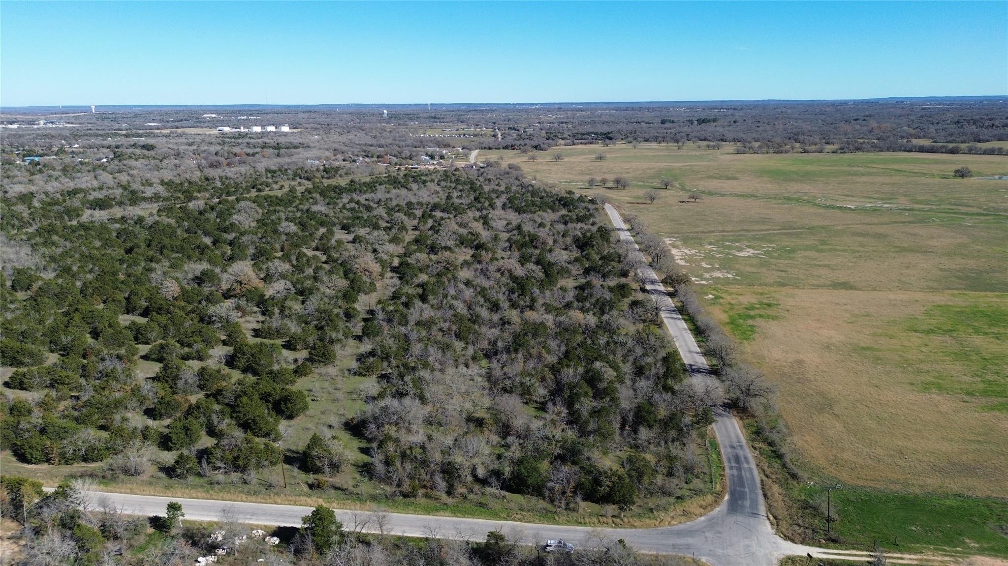 000 N Gaines Rd, Cedar Creek, TX 78612