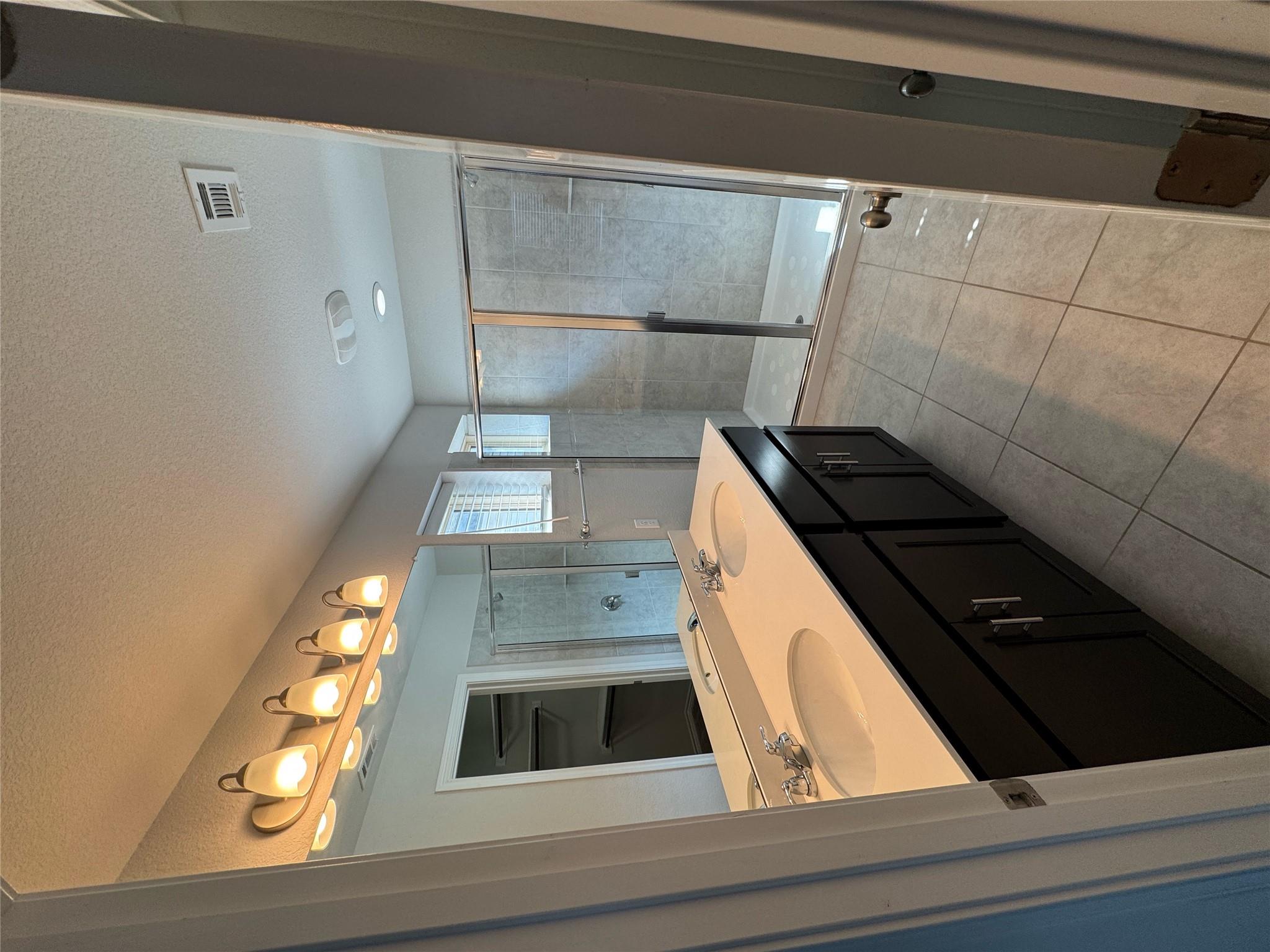 1733 Yaupon Grove Ln, Leander, TX 78641