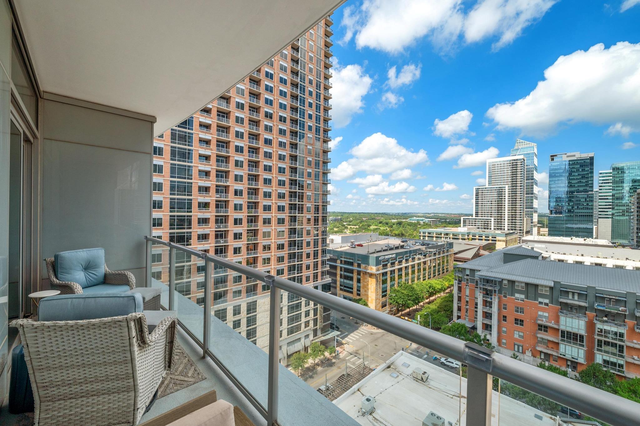 200 Congress Ave # 13A, Austin, TX 78701