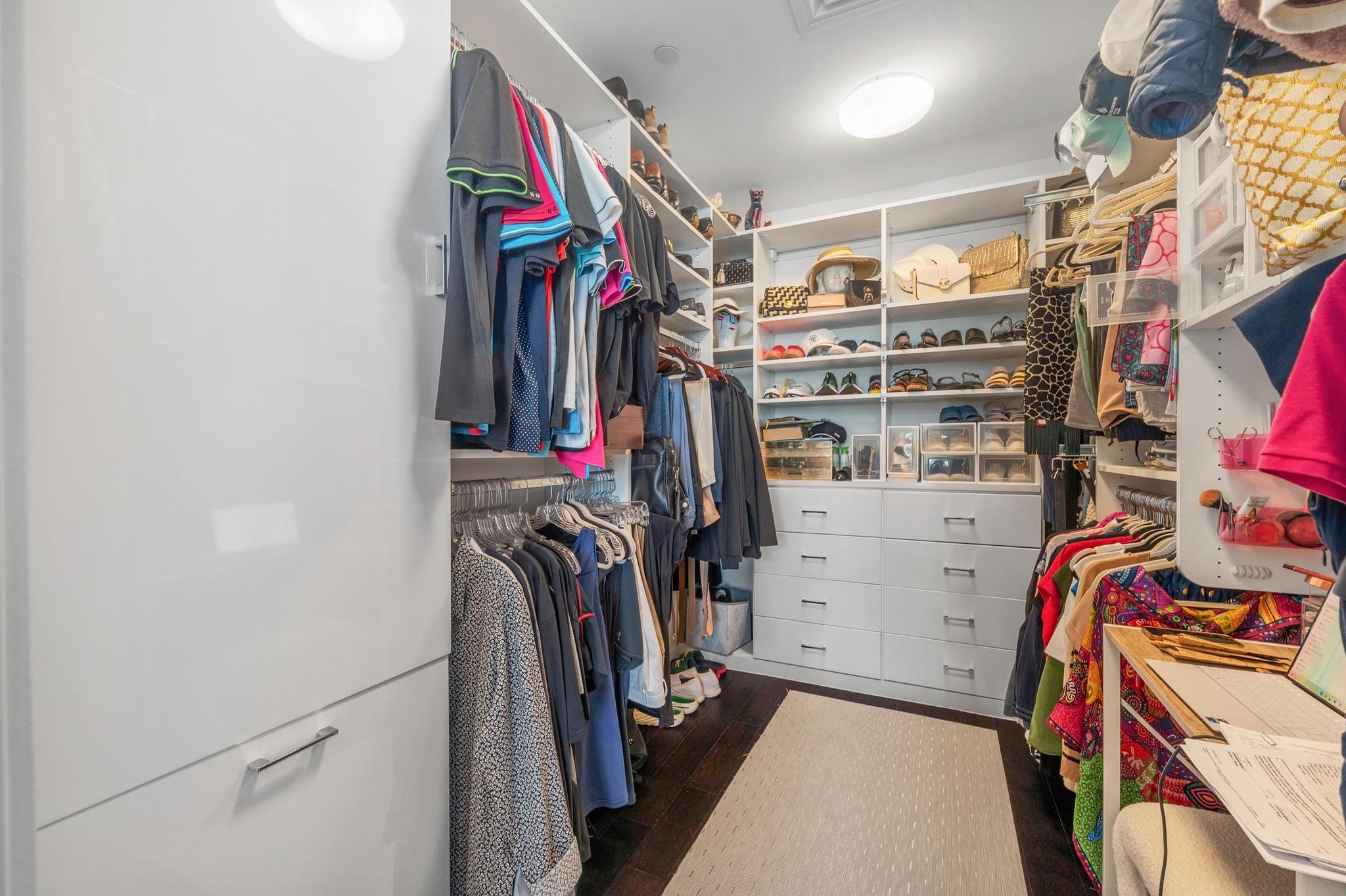 200 Congress Ave # 13A, Austin, TX 78701