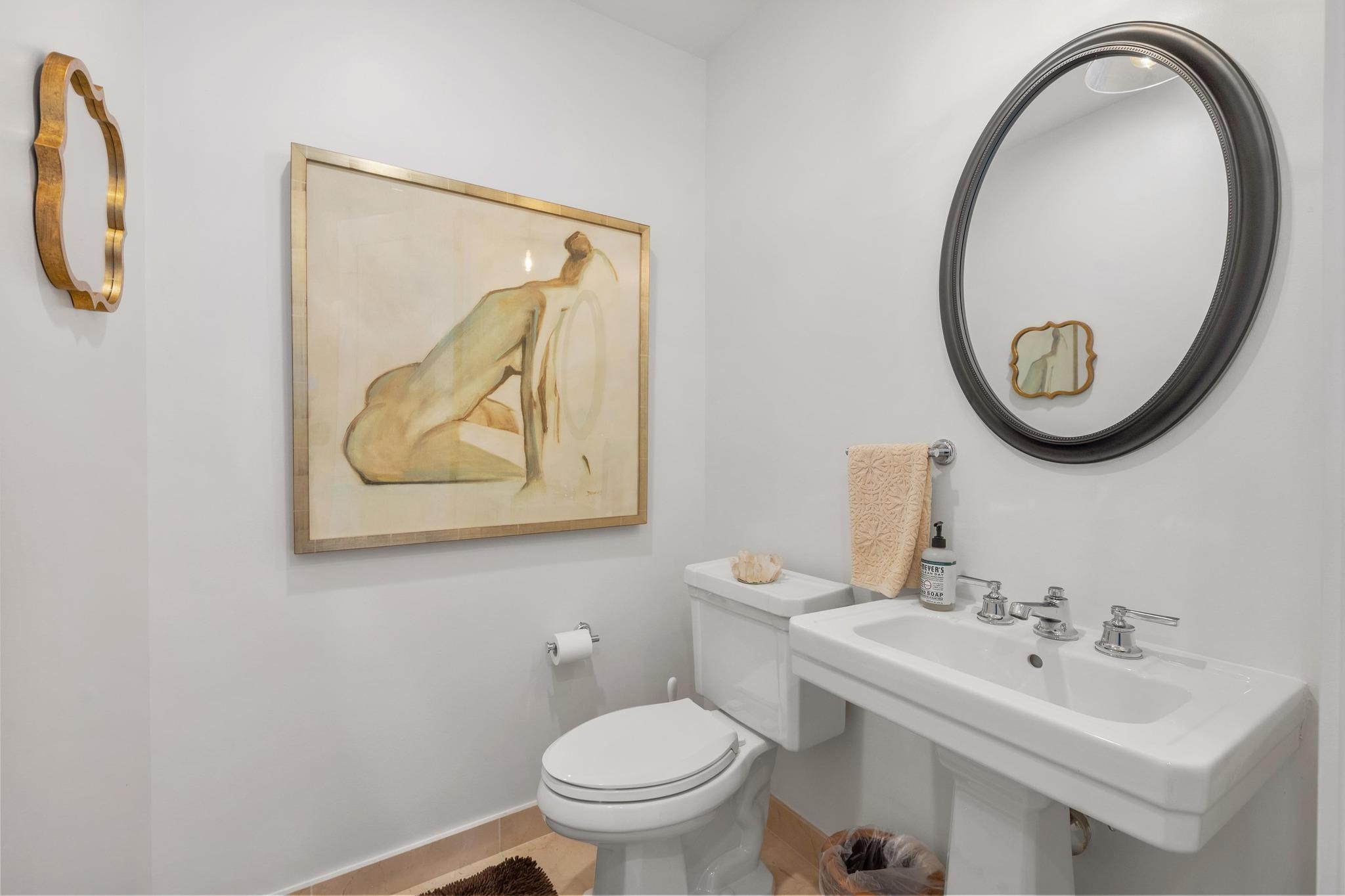 200 Congress Ave # 13A, Austin, TX 78701