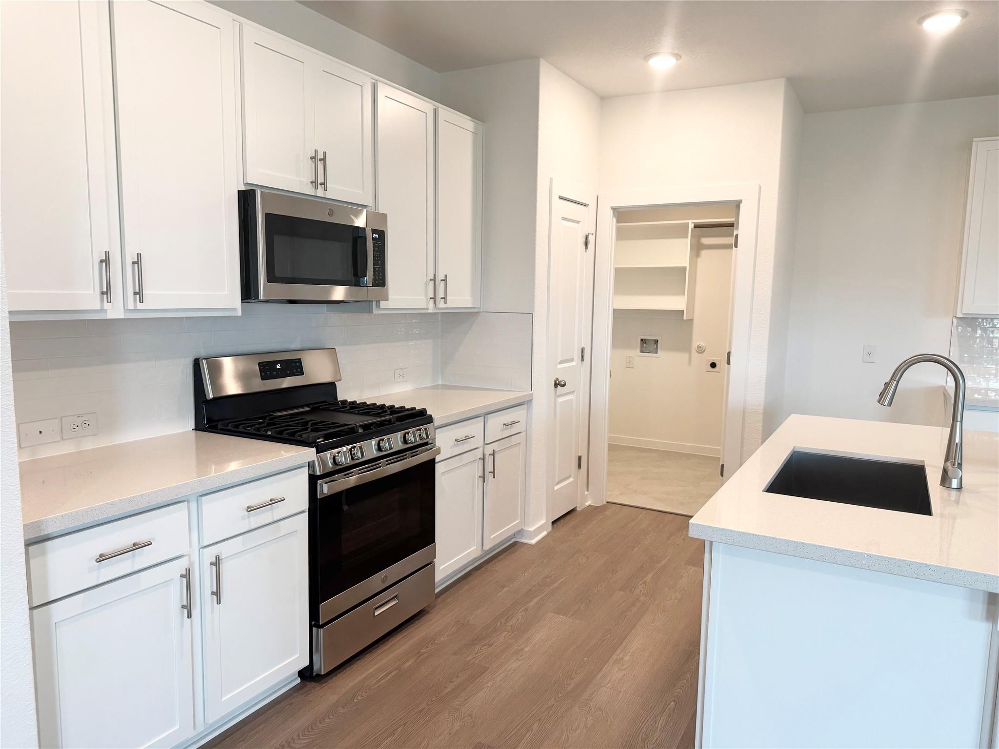 132 Hazy View Rd, San Marcos, TX 78666