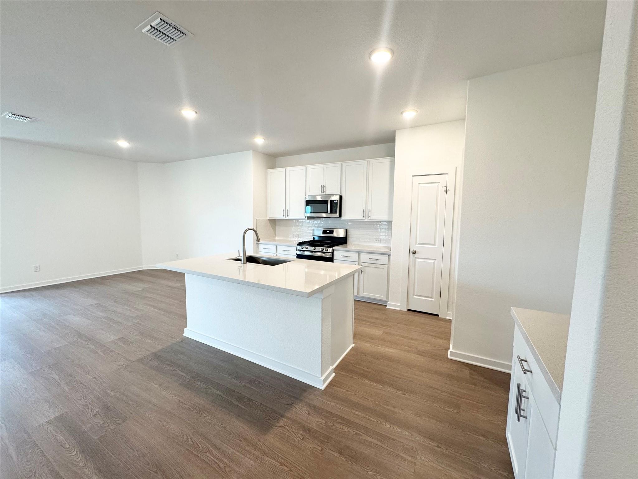 132 Hazy View Rd, San Marcos, TX 78666