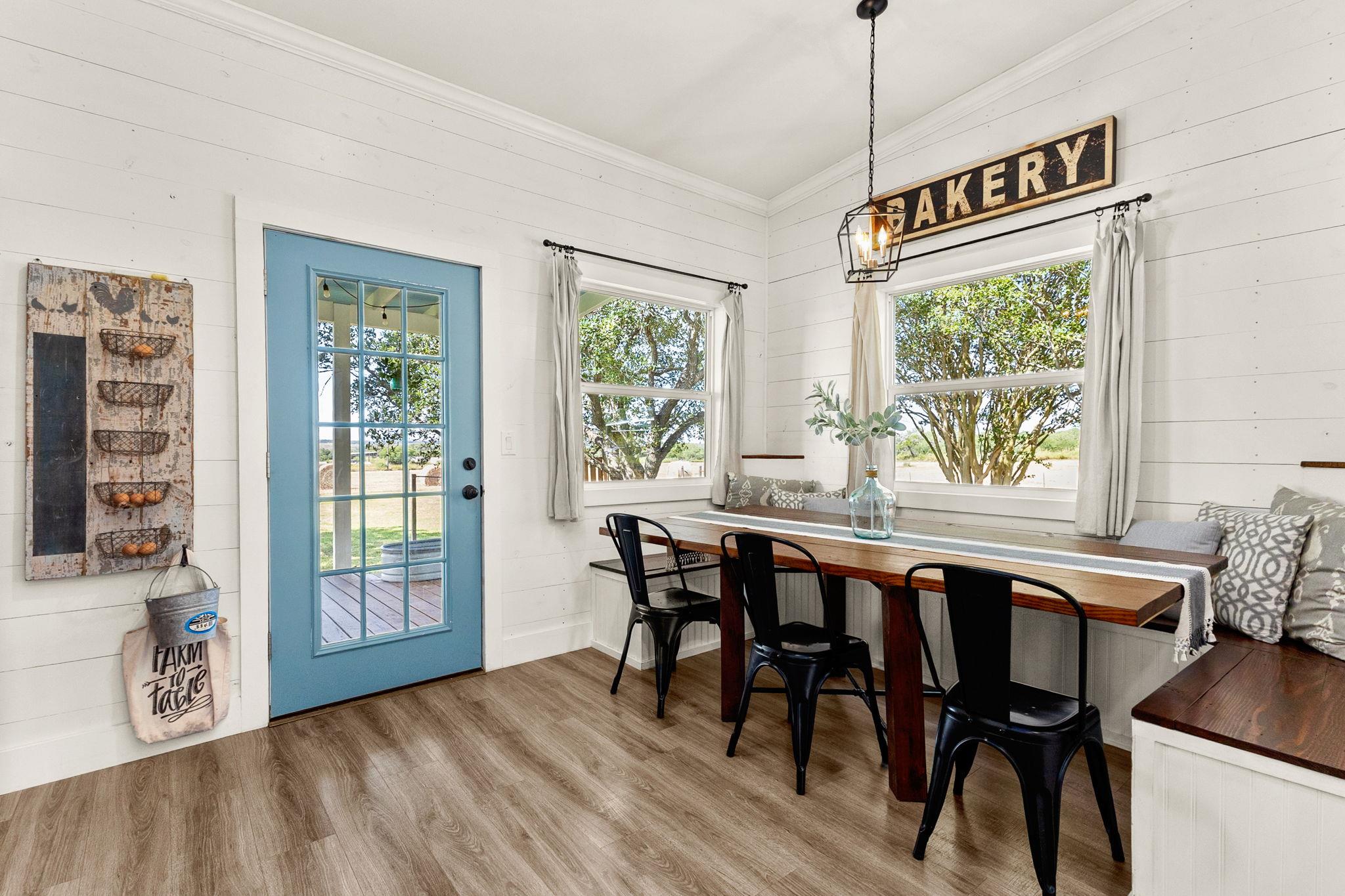 6673 Center Point Rd, San Marcos, TX 78666