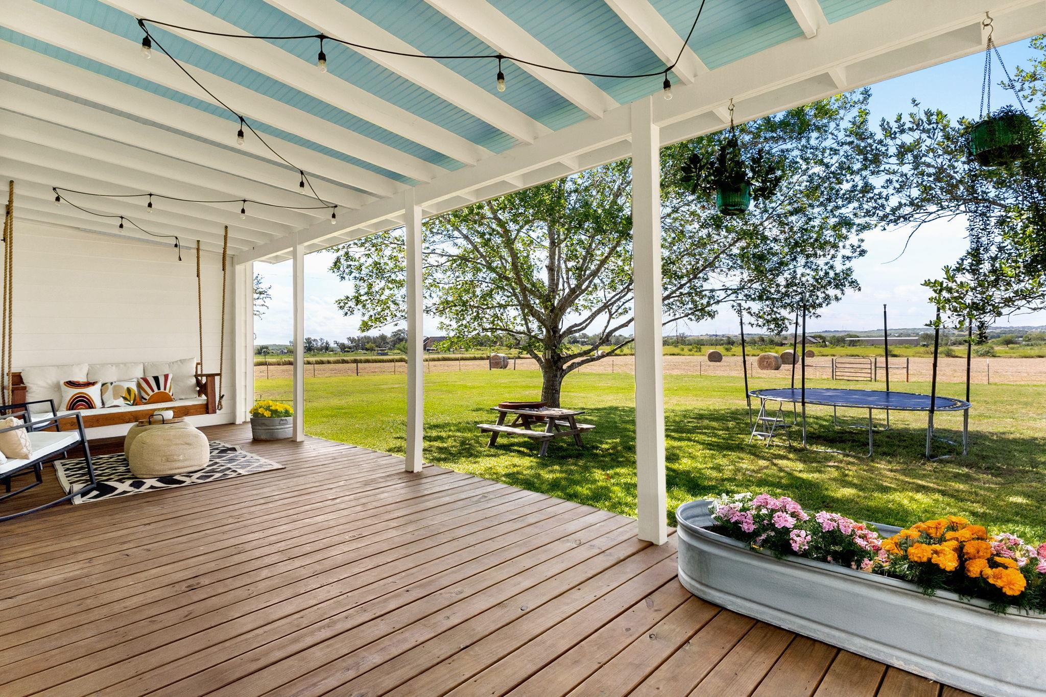 6673 Center Point Rd, San Marcos, TX 78666