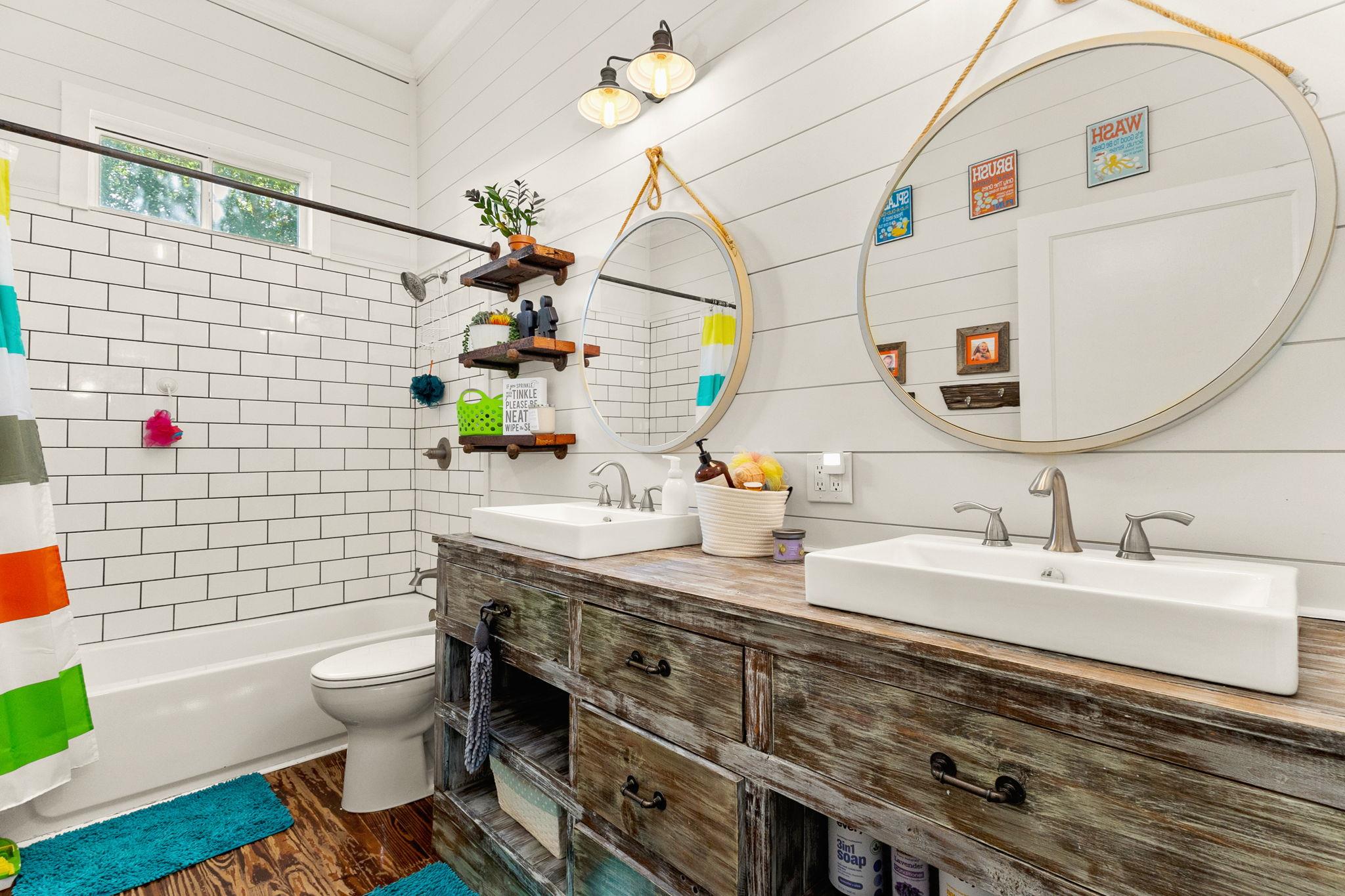 6673 Center Point Rd, San Marcos, TX 78666