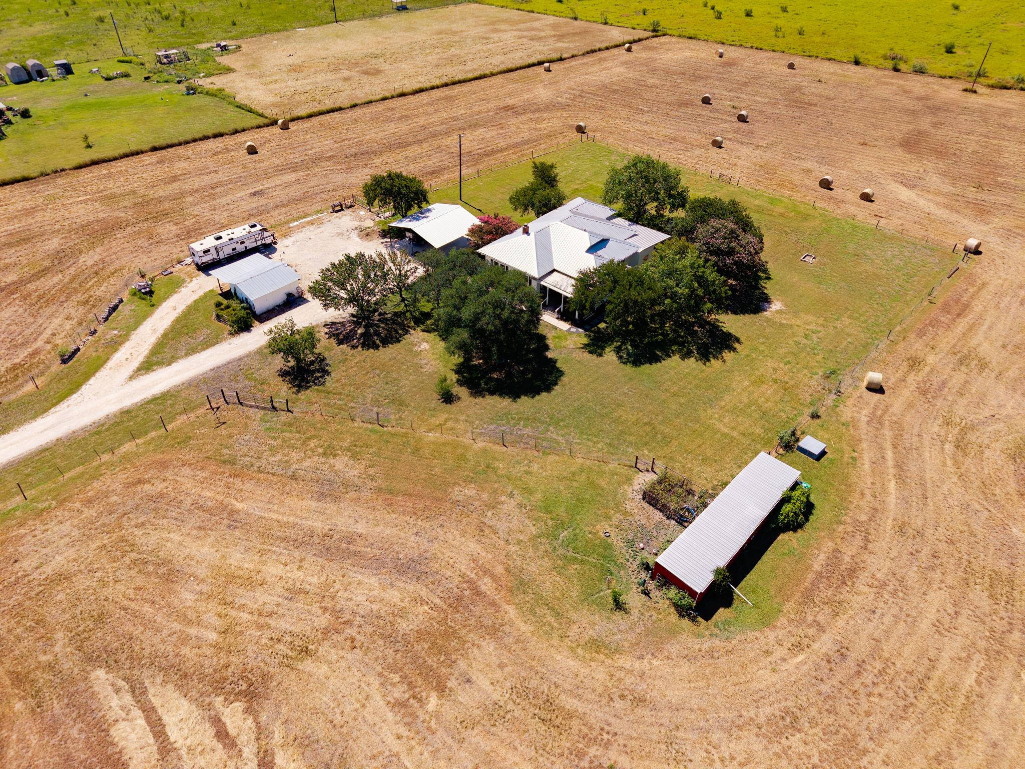 6673 Center Point Rd, San Marcos, TX 78666