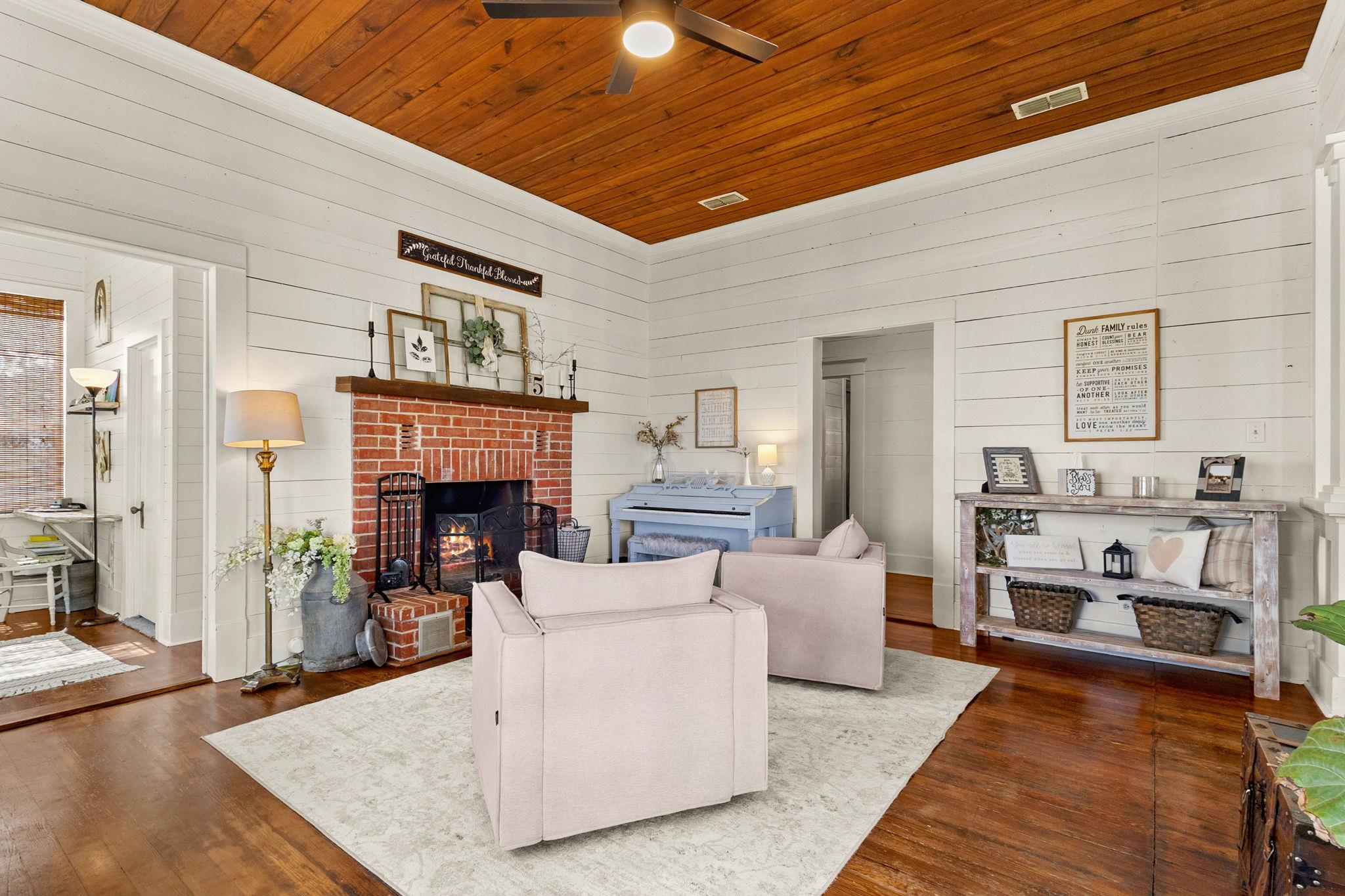 6673 Center Point Rd, San Marcos, TX 78666