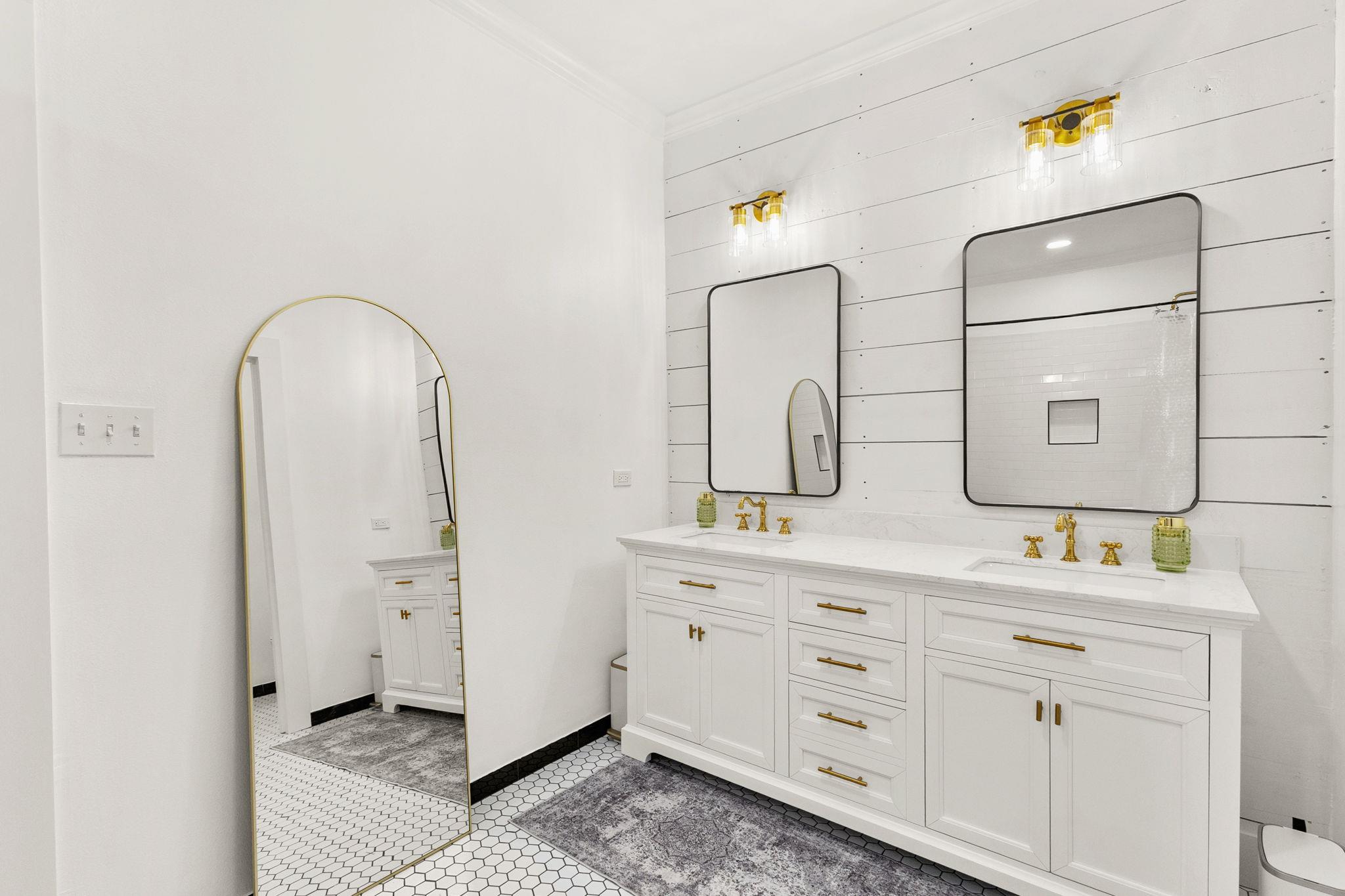 6673 Center Point Rd, San Marcos, TX 78666