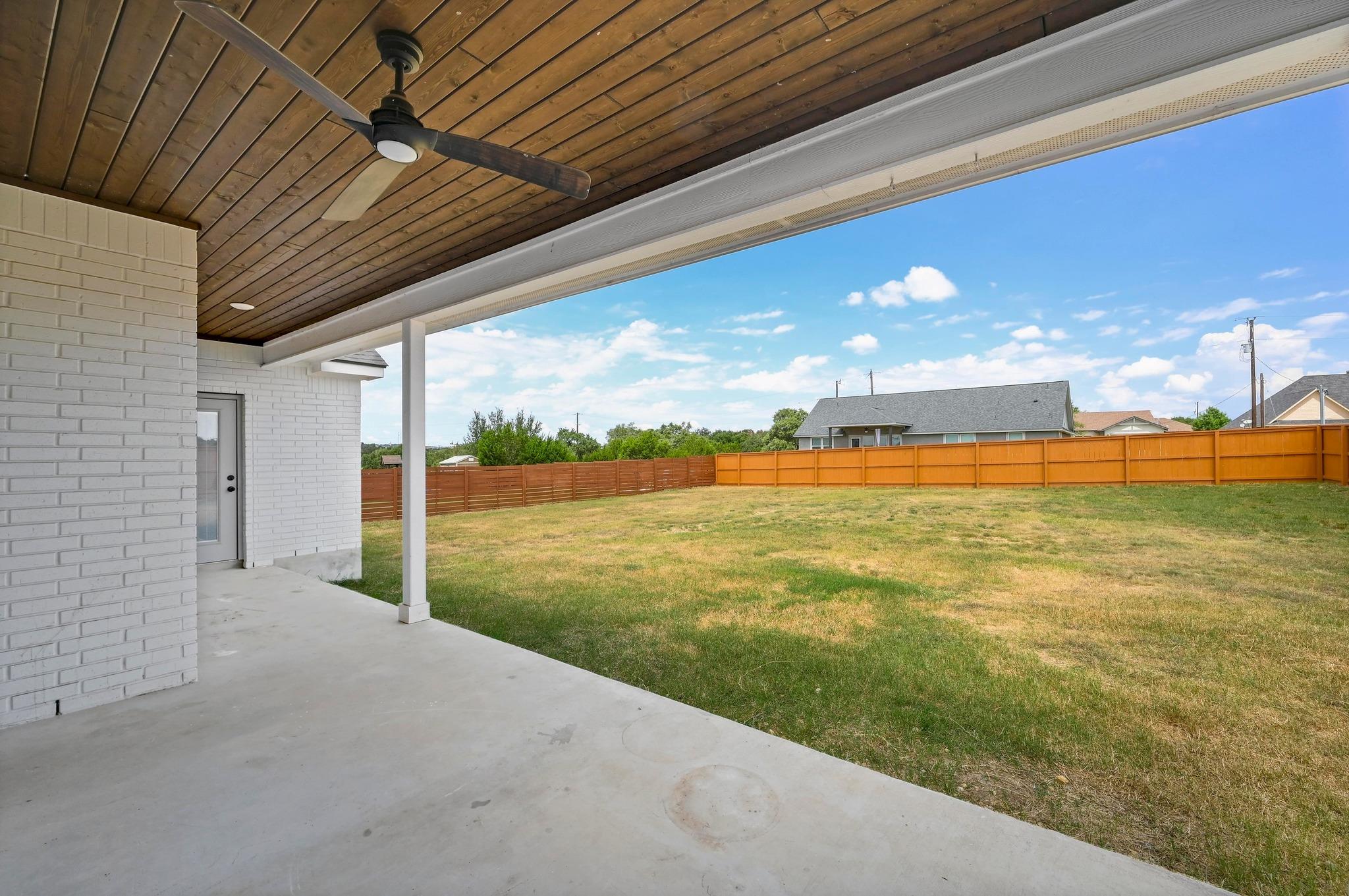 105 Jacob Dearing St, Blanco, TX 78606