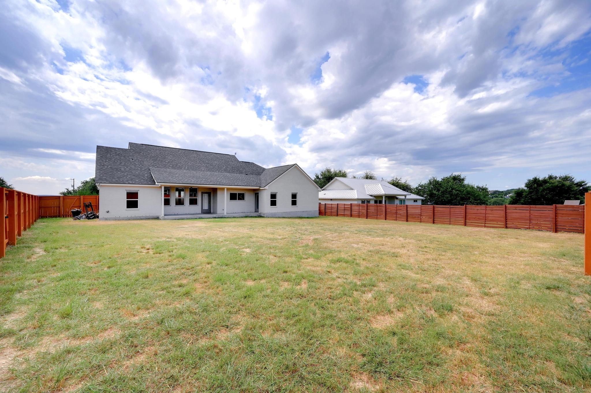 105 Jacob Dearing St, Blanco, TX 78606