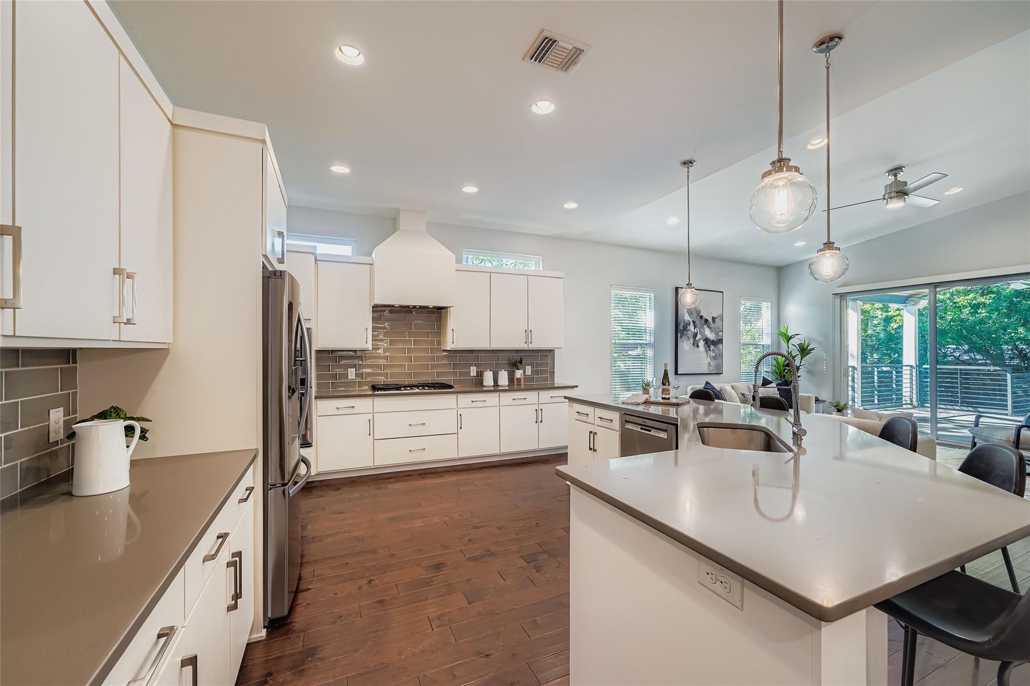 405 W Croslin St, Austin, TX 78752