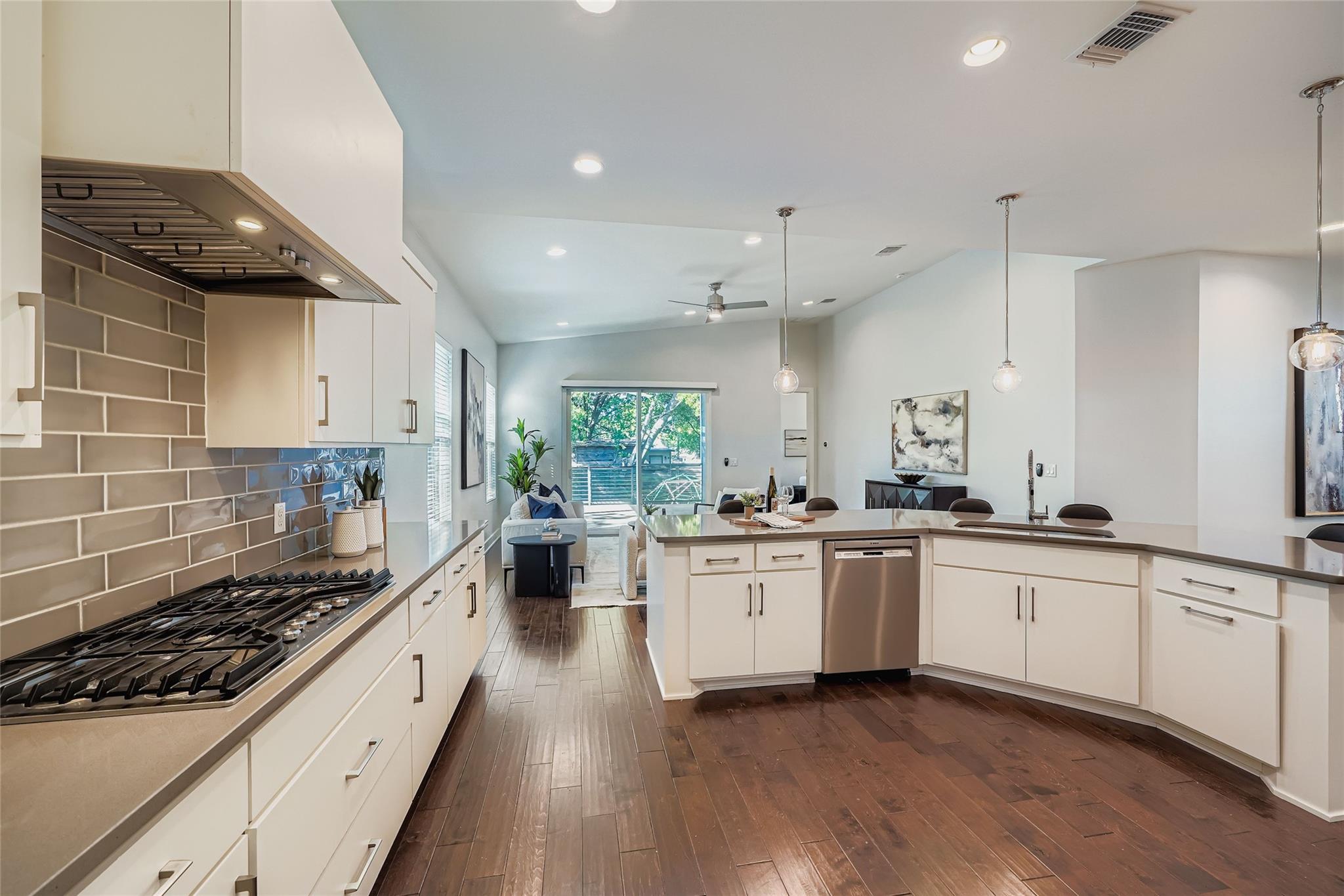 405 W Croslin St, Austin, TX 78752