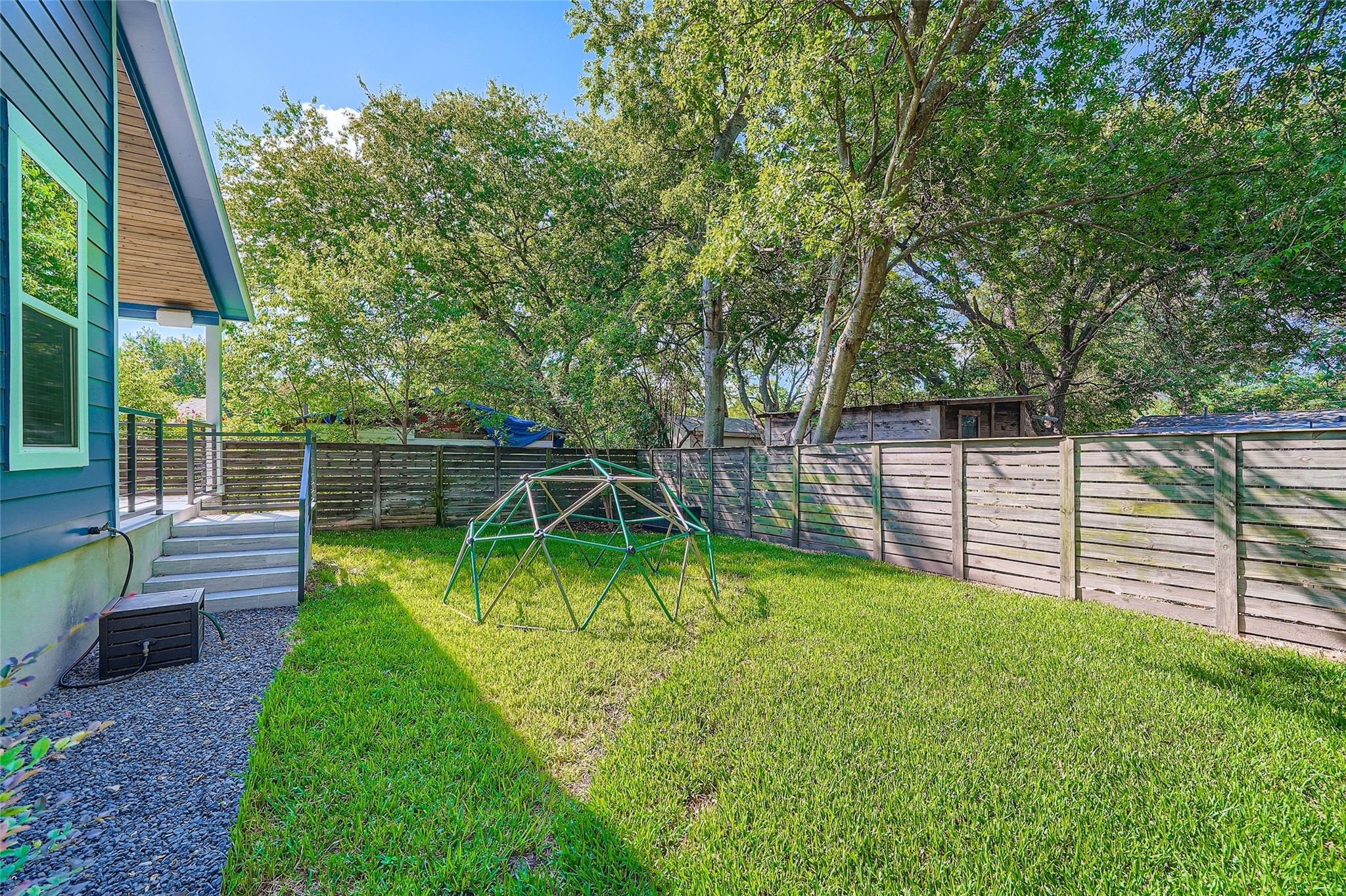 405 W Croslin St, Austin, TX 78752