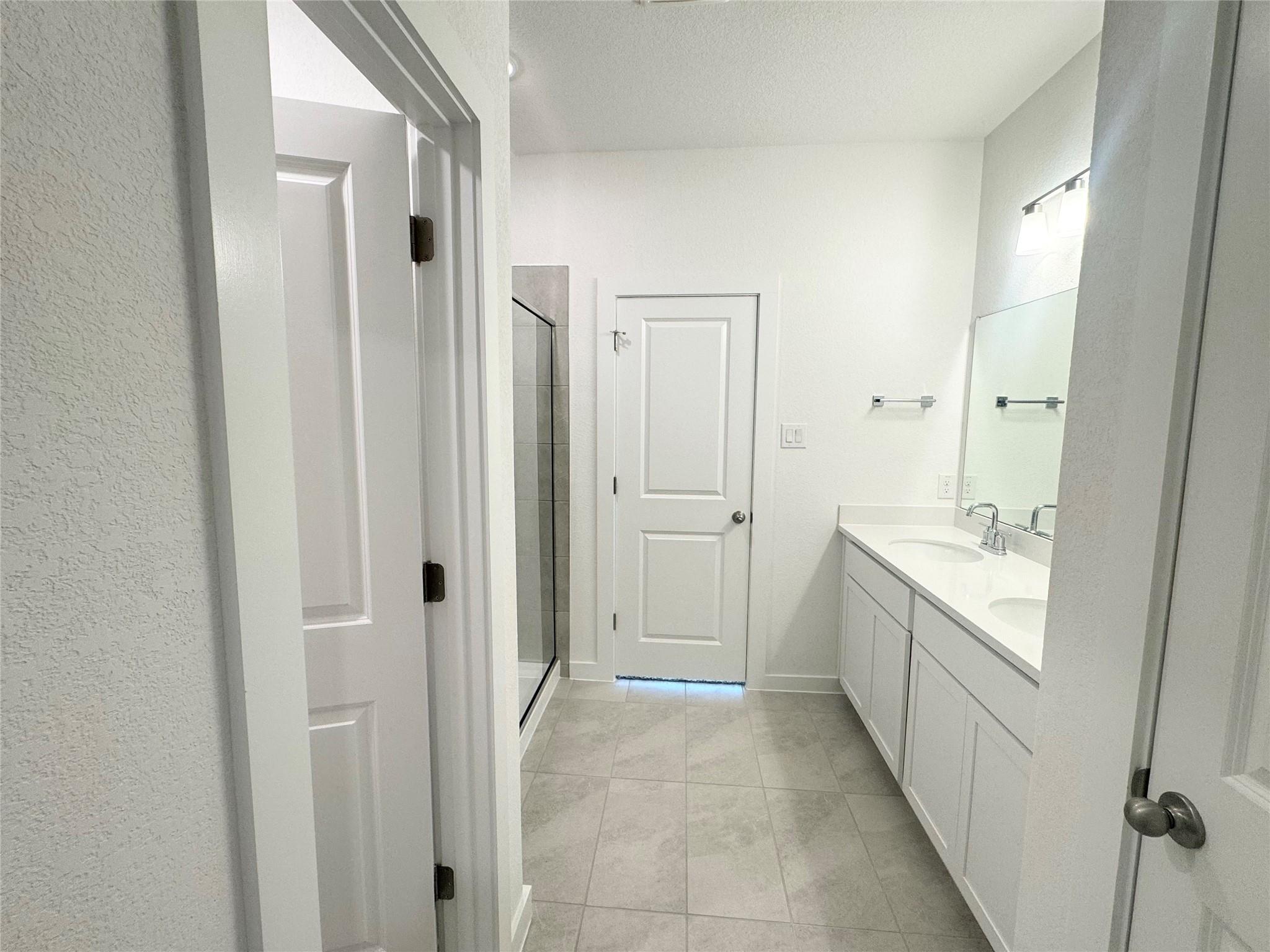 136 Hazy View Rd, San Marcos, TX 78666