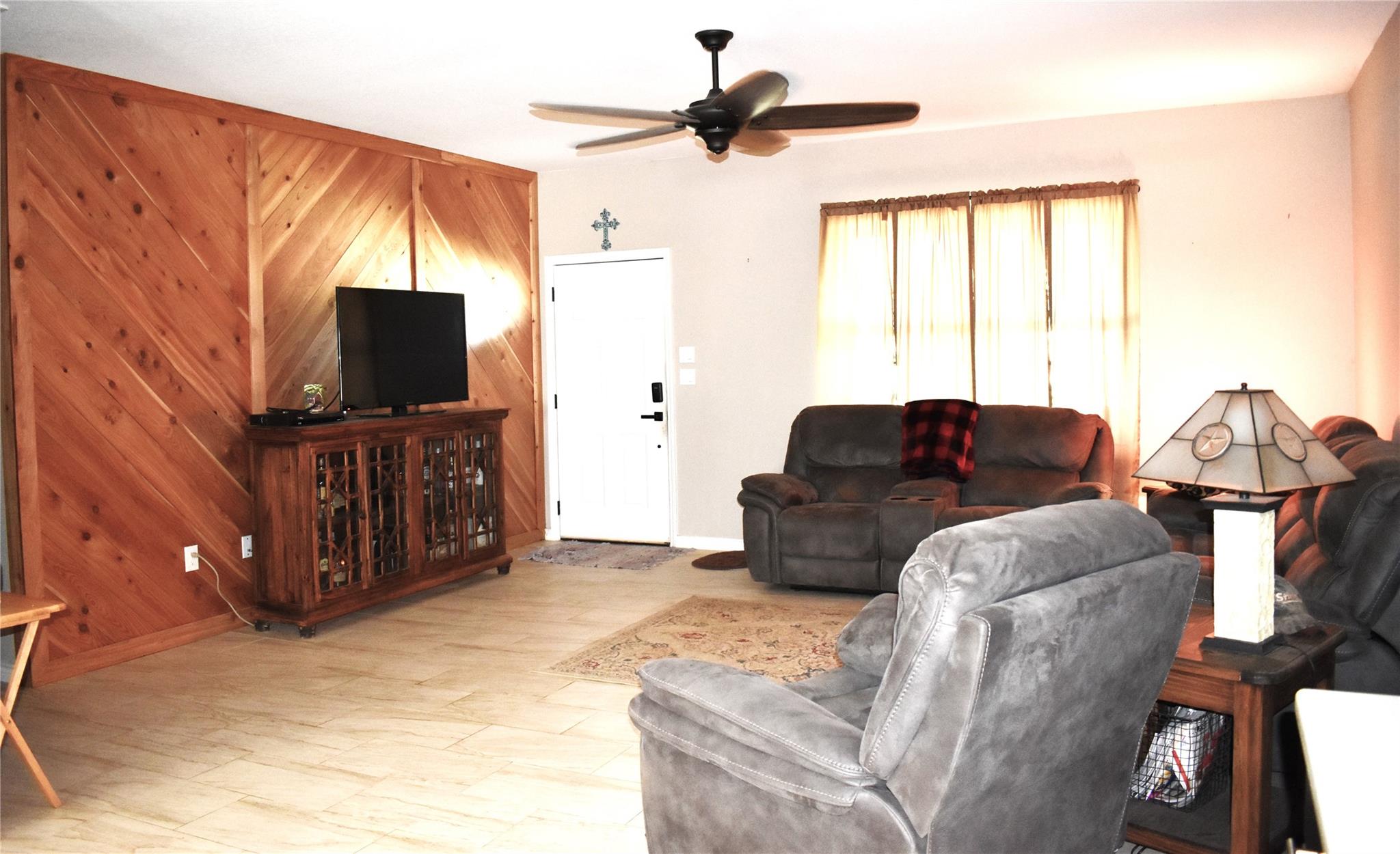 1414 County Road 320, Rockdale, TX 76567