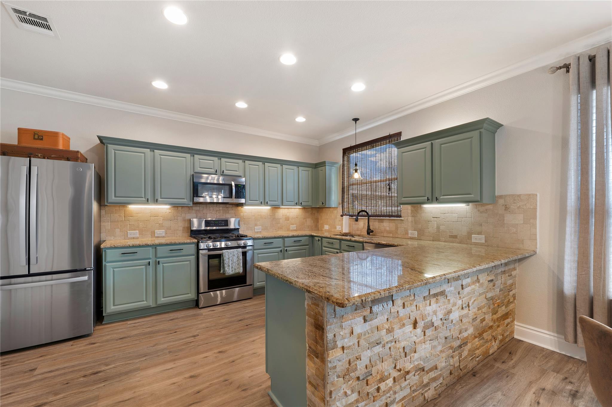 106 Remington Run, Bastrop, TX 78602