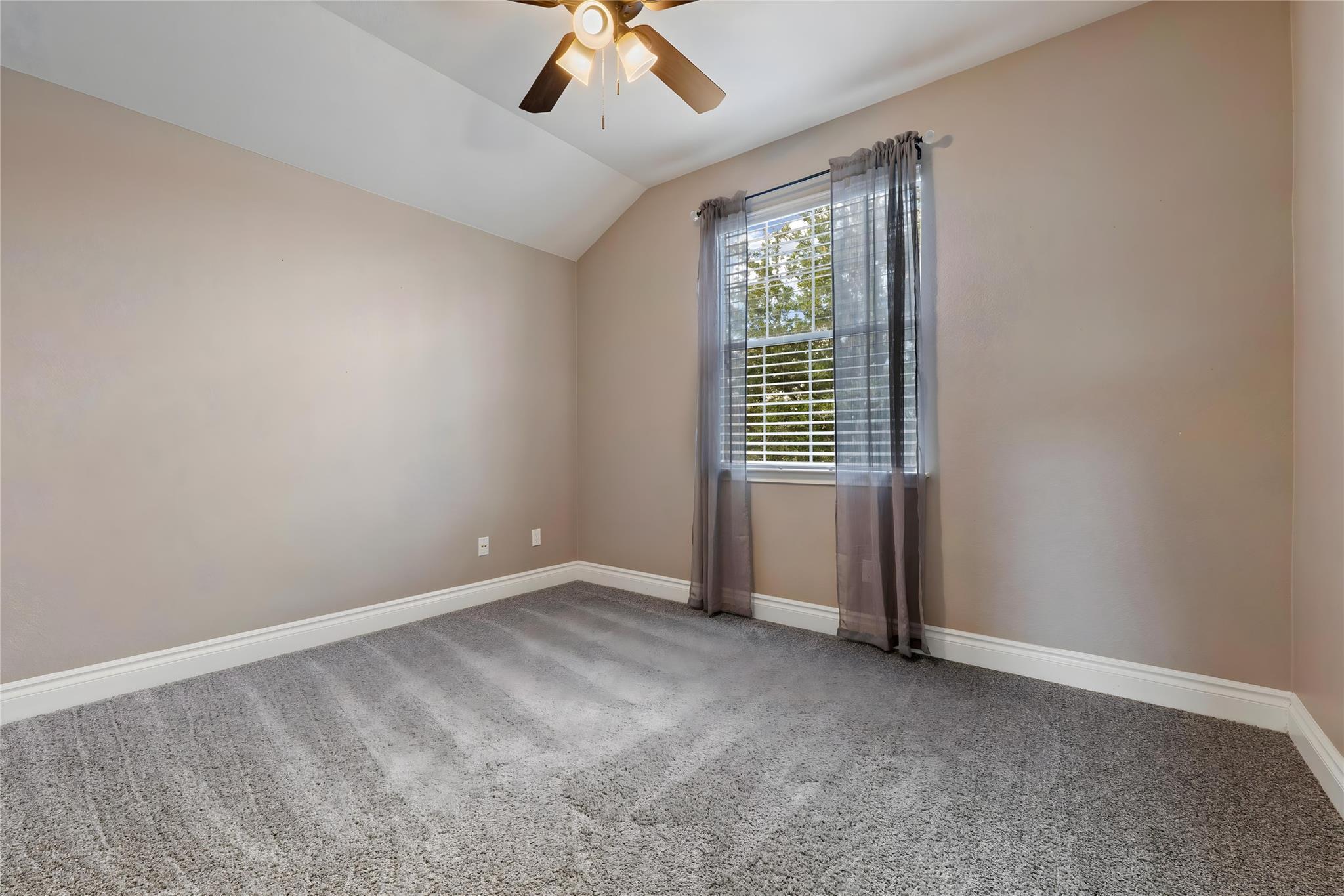 106 Remington Run, Bastrop, TX 78602