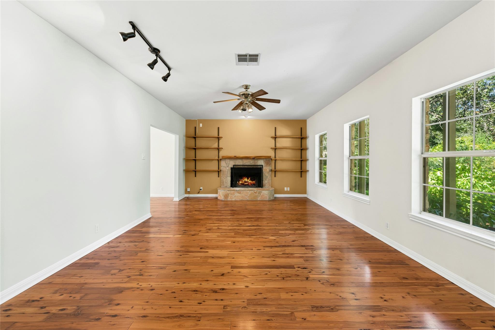 16301 Forest Way, Austin, TX 78734