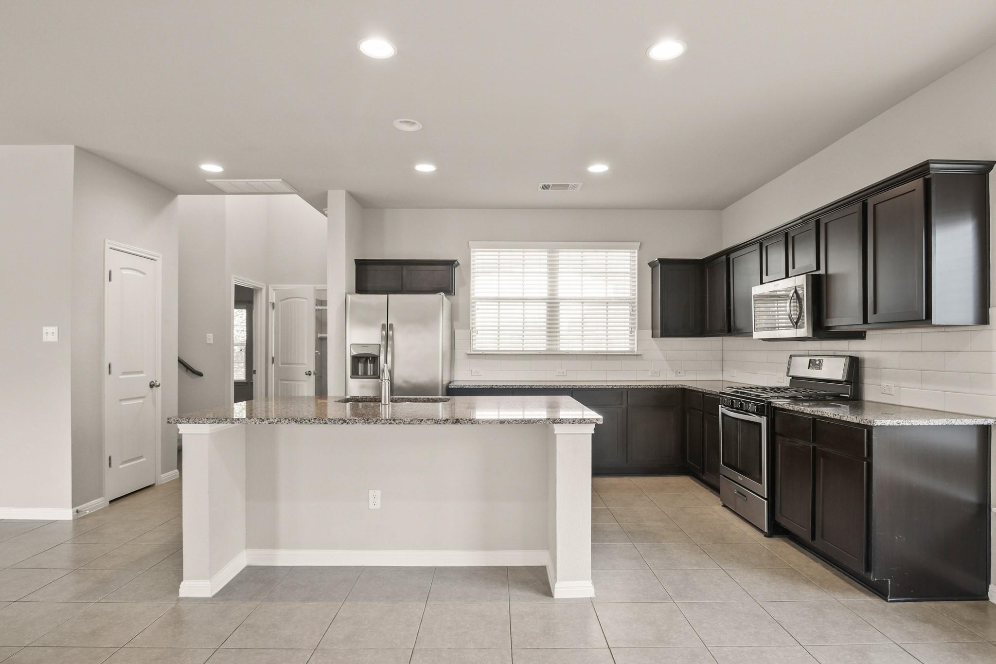 440 Canadian Springs Dr, Leander, TX 78641