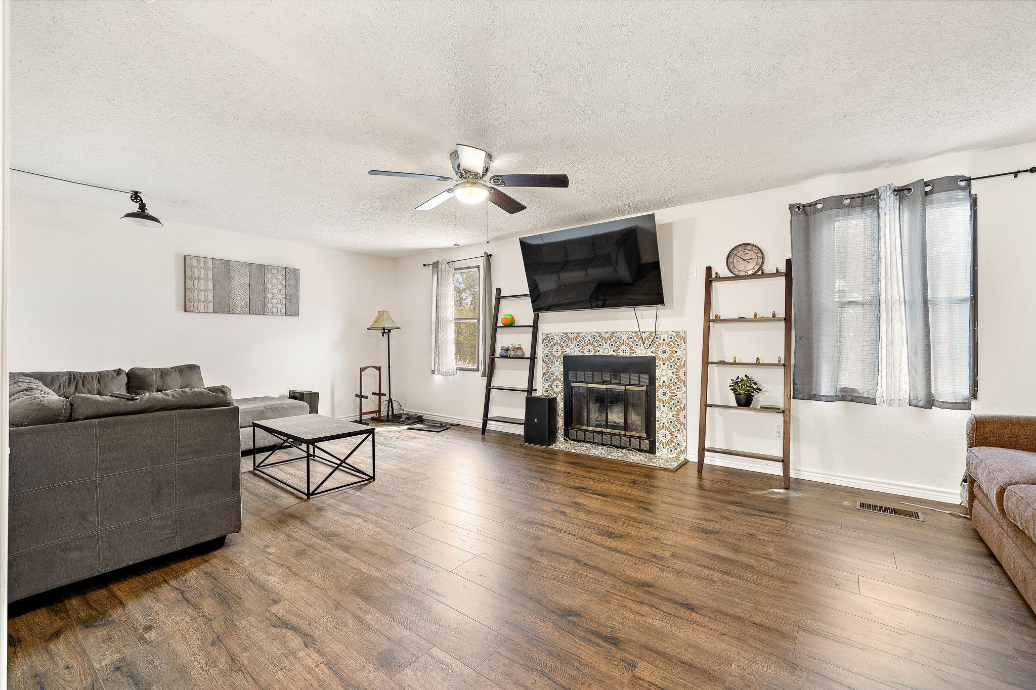 14504 Rock Cliff Dr, Leander, TX 78641