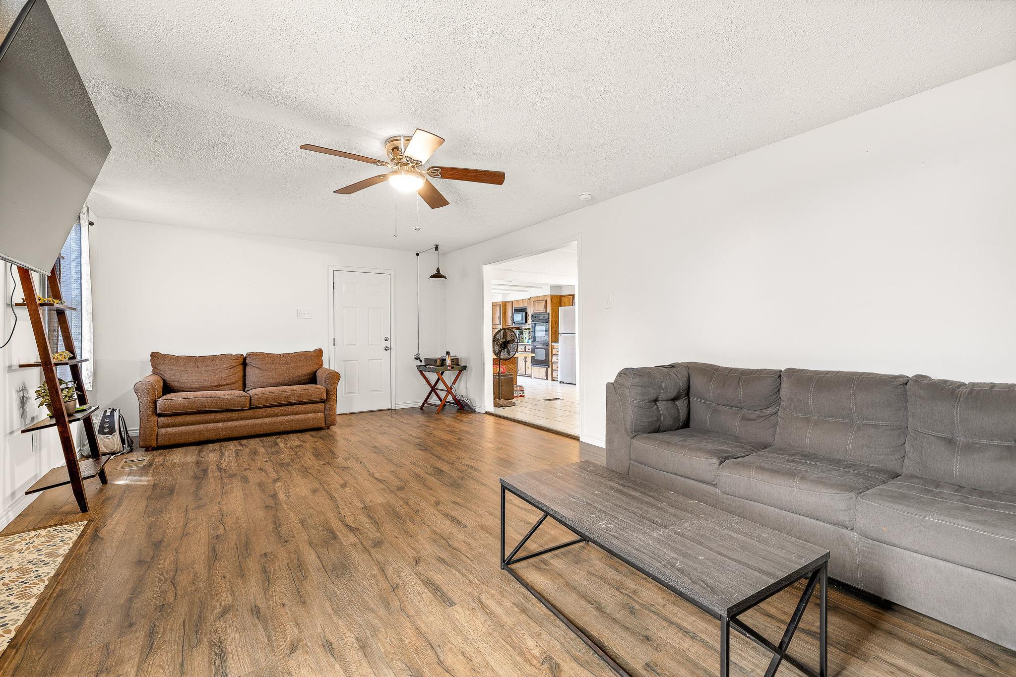 14504 Rock Cliff Dr, Leander, TX 78641