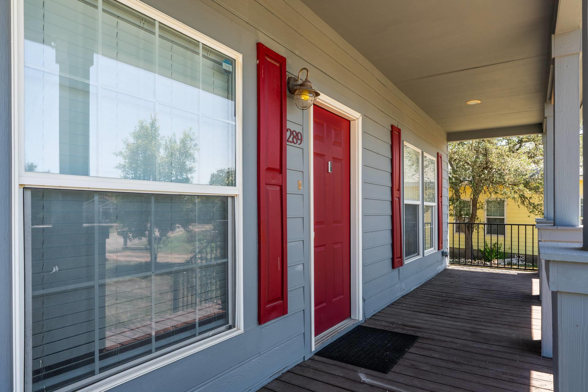 289 Heatherwood Dr, Driftwood, TX 78619