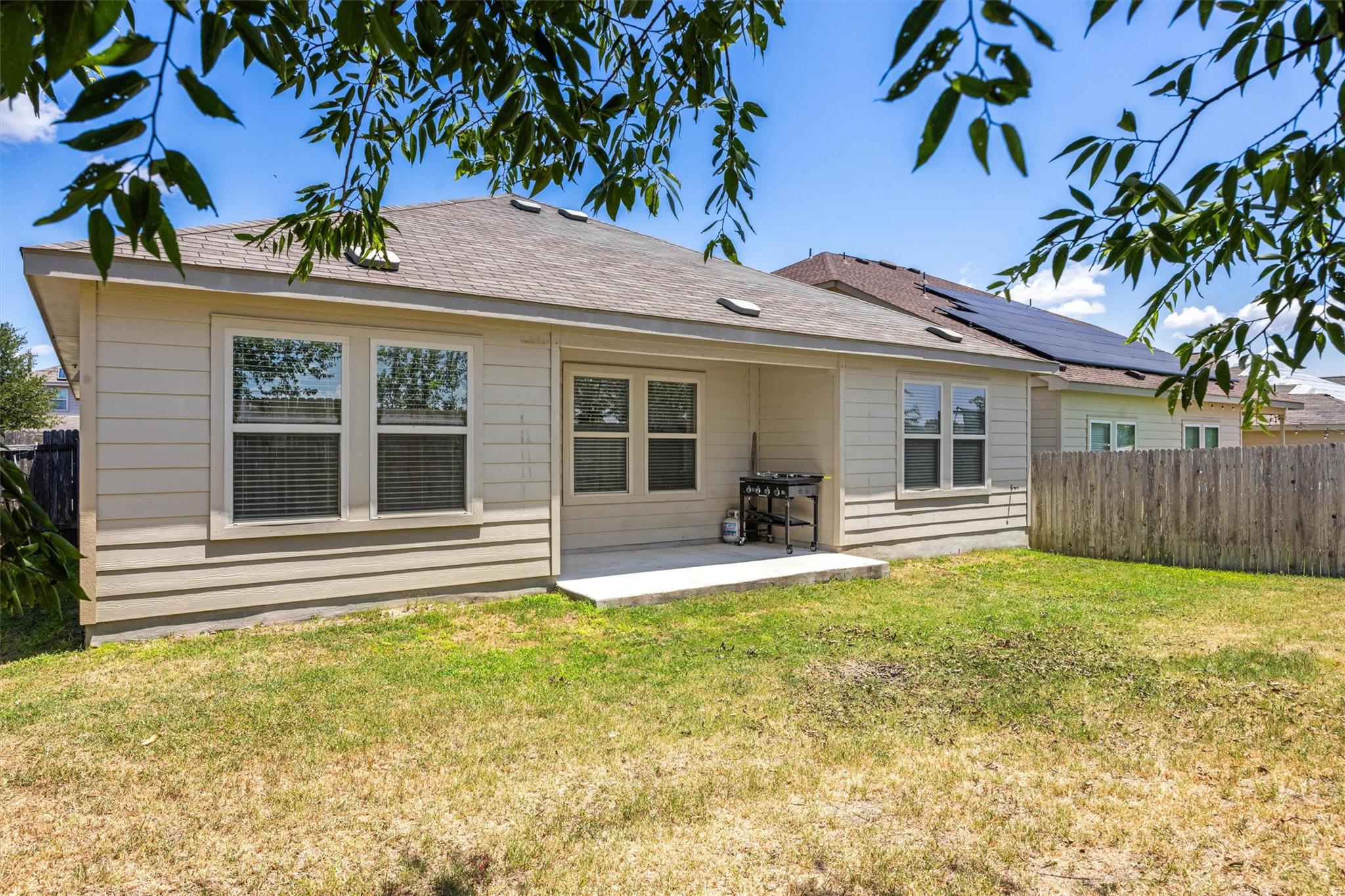 444 Druse Ln, Jarrell, TX 76537