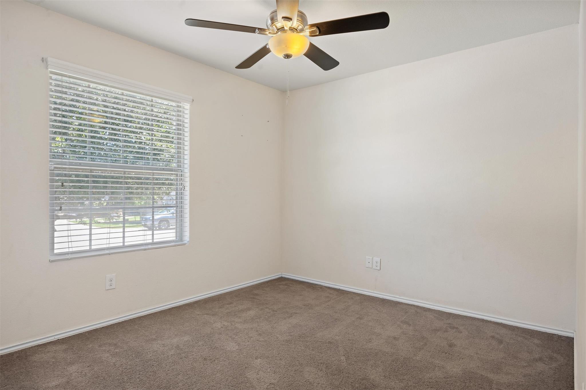 444 Druse Ln, Jarrell, TX 76537