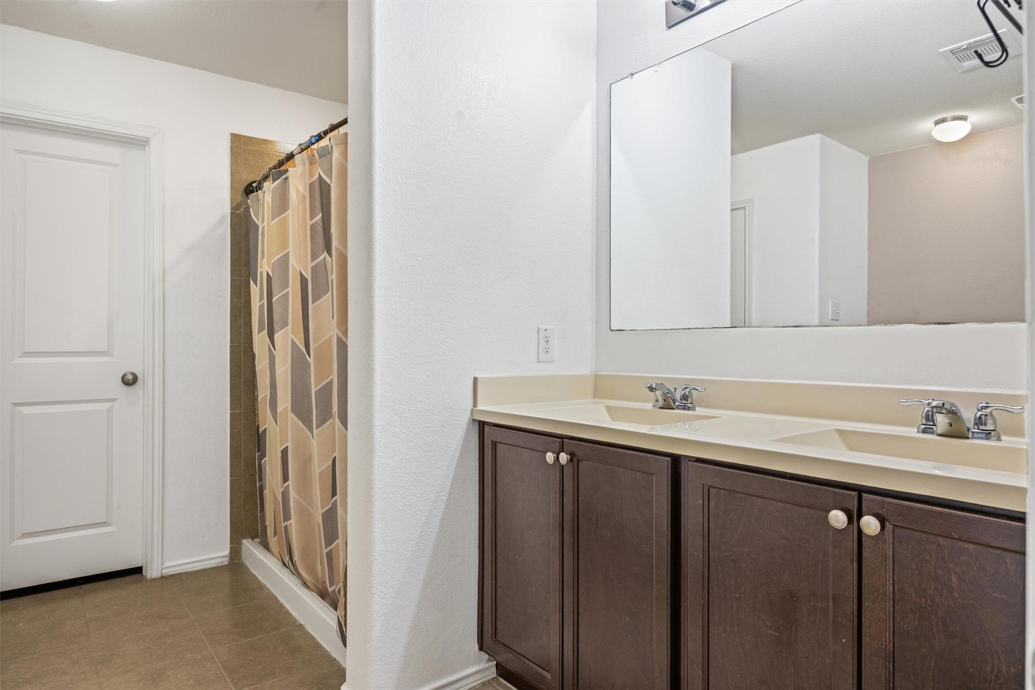 444 Druse Ln, Jarrell, TX 76537