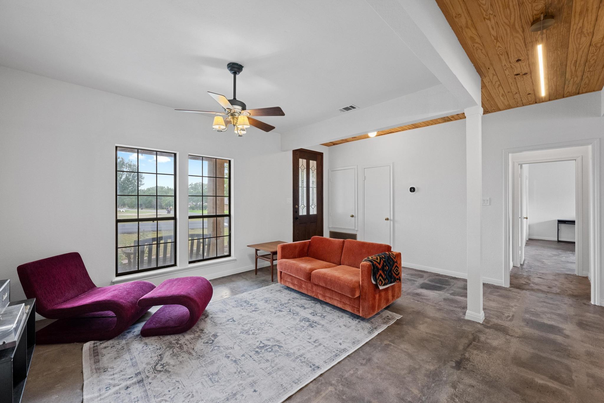 605 Canyon Wren Dr, Buda, TX 78610