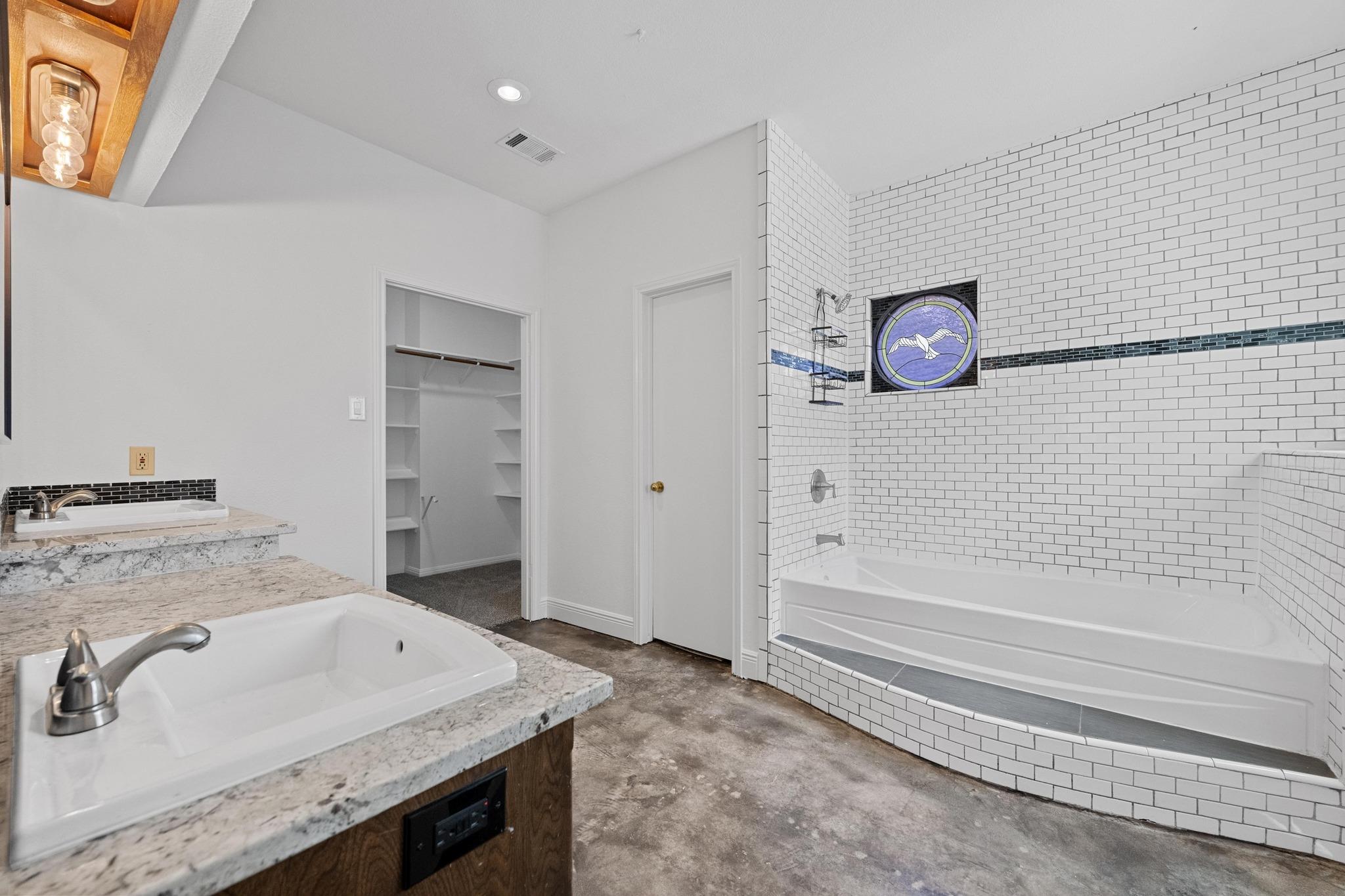 605 Canyon Wren Dr, Buda, TX 78610