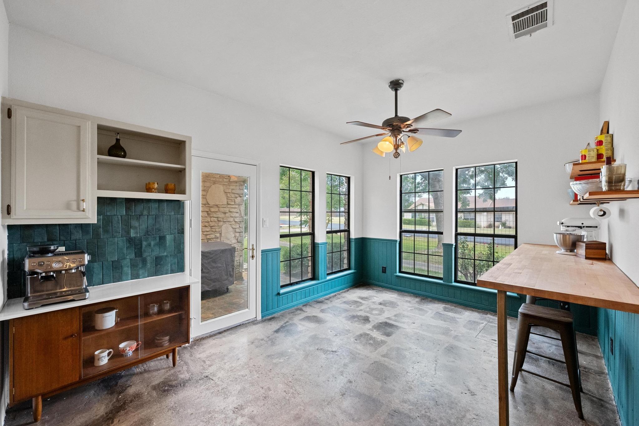 605 Canyon Wren Dr, Buda, TX 78610