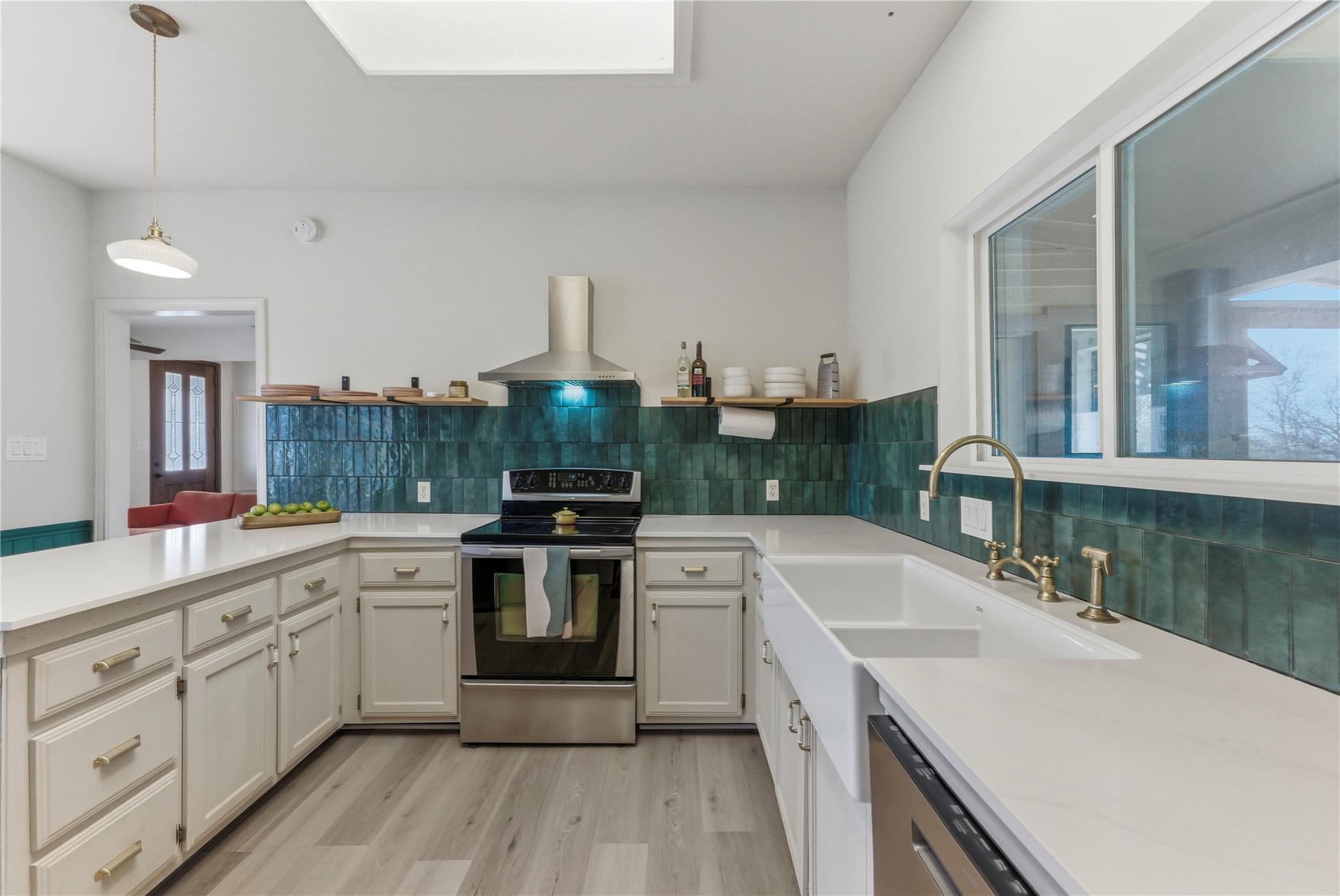 605 Canyon Wren Dr, Buda, TX 78610