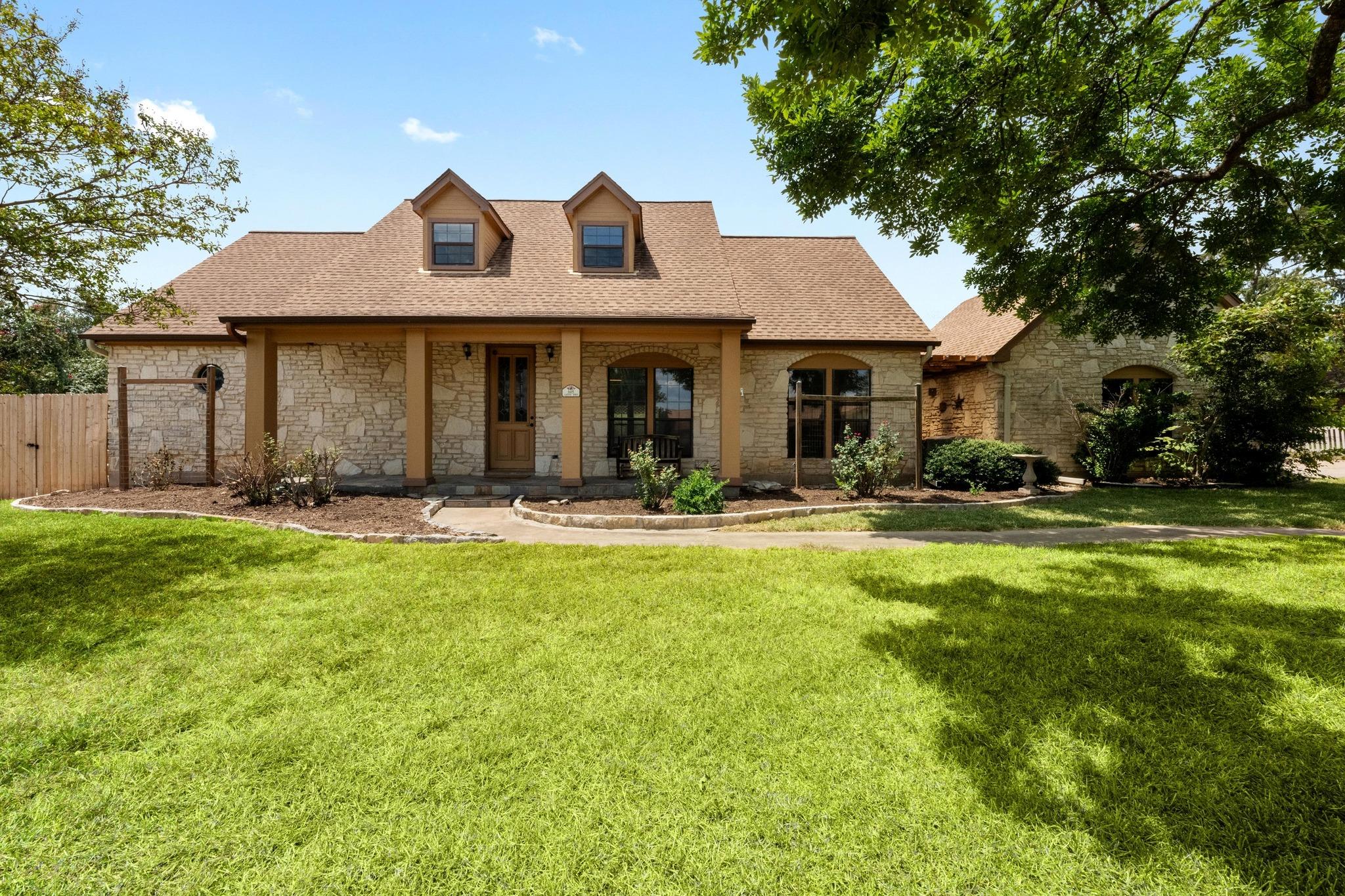 605 Canyon Wren Dr, Buda, TX 78610