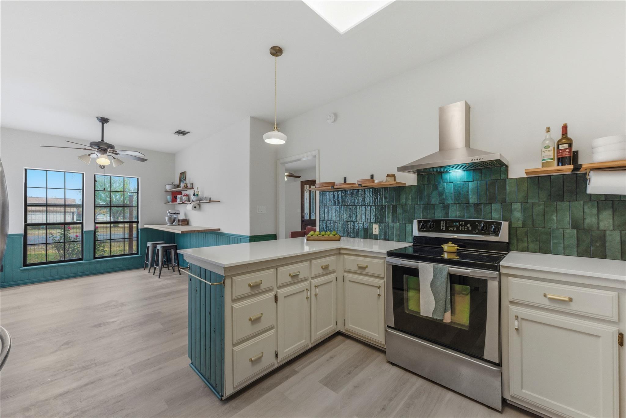 605 Canyon Wren Dr, Buda, TX 78610