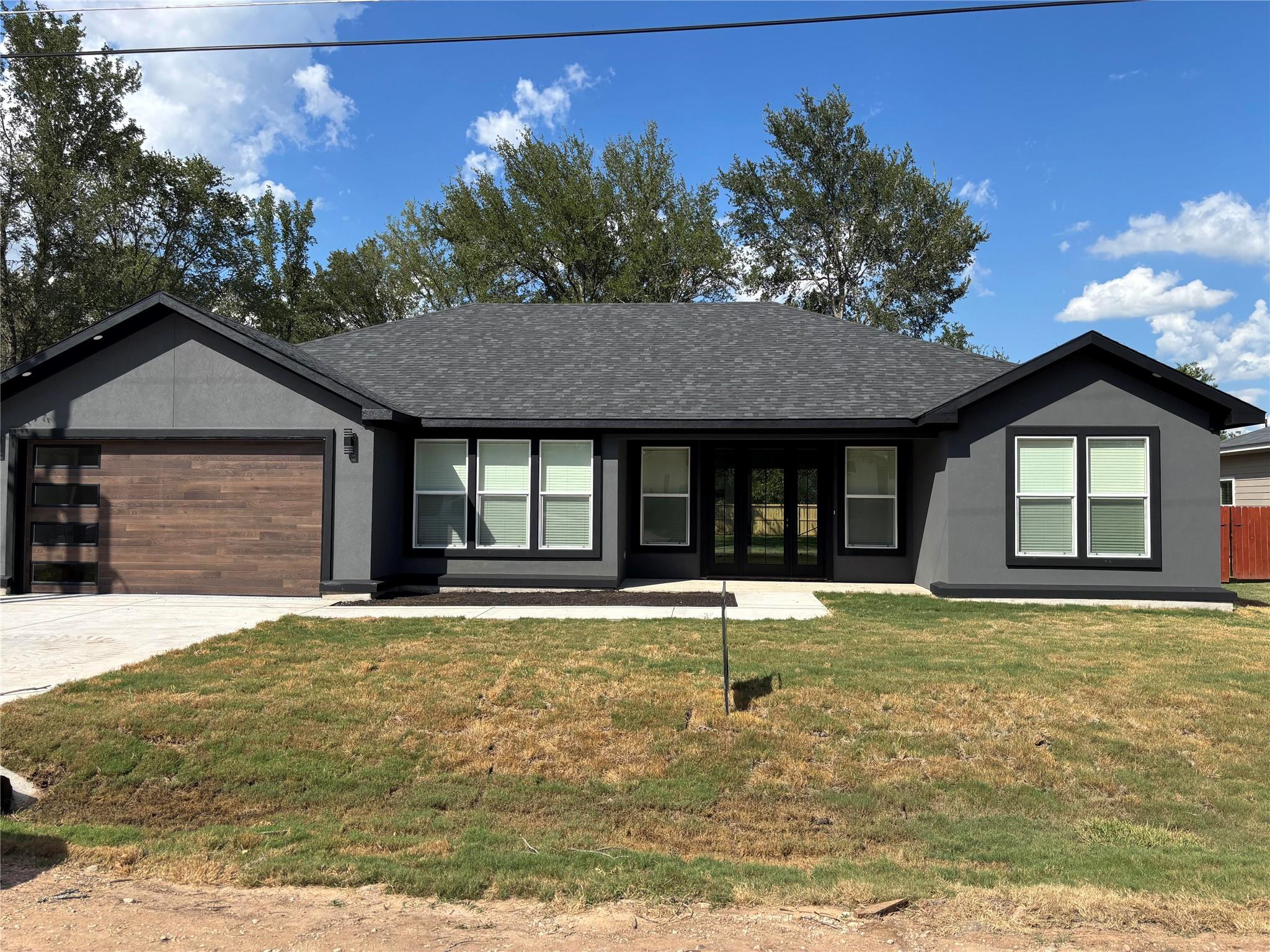 170 Mokulua Ln, Bastrop, TX 78602