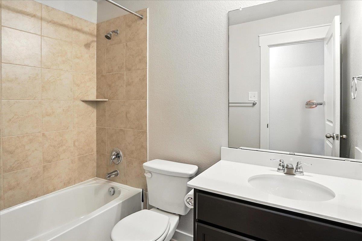 305 Old Trinity Way, Georgetown, TX 78628