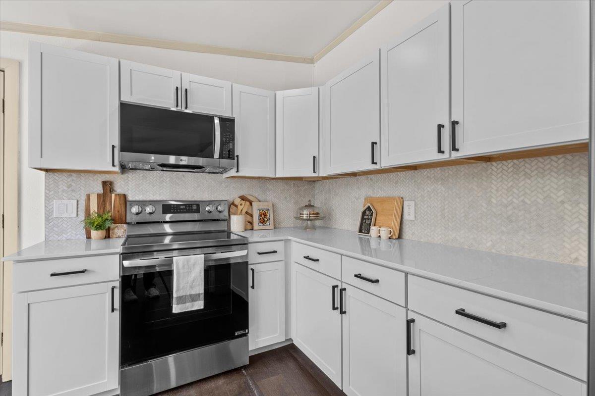 21503 Coyote Trl, Lago Vista, TX 78645