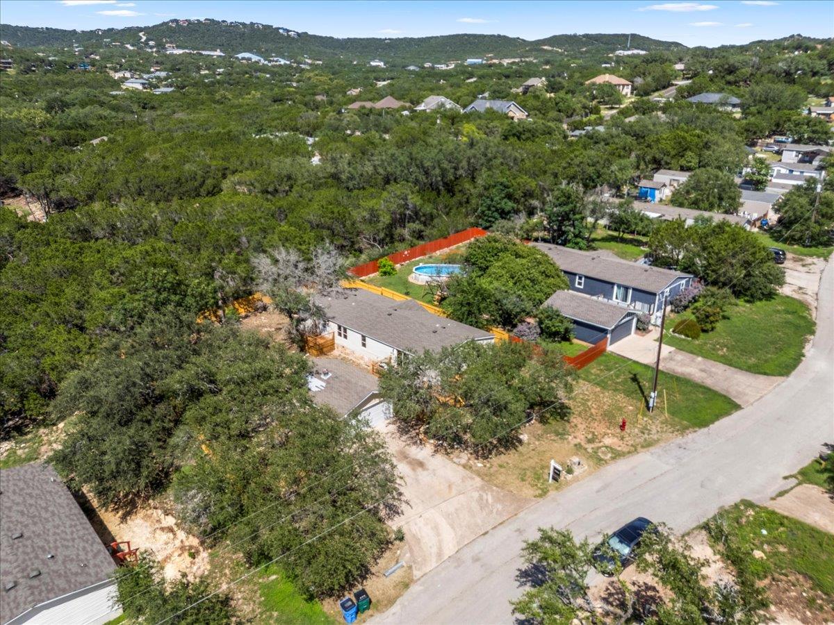 21503 Coyote Trl, Lago Vista, TX 78645