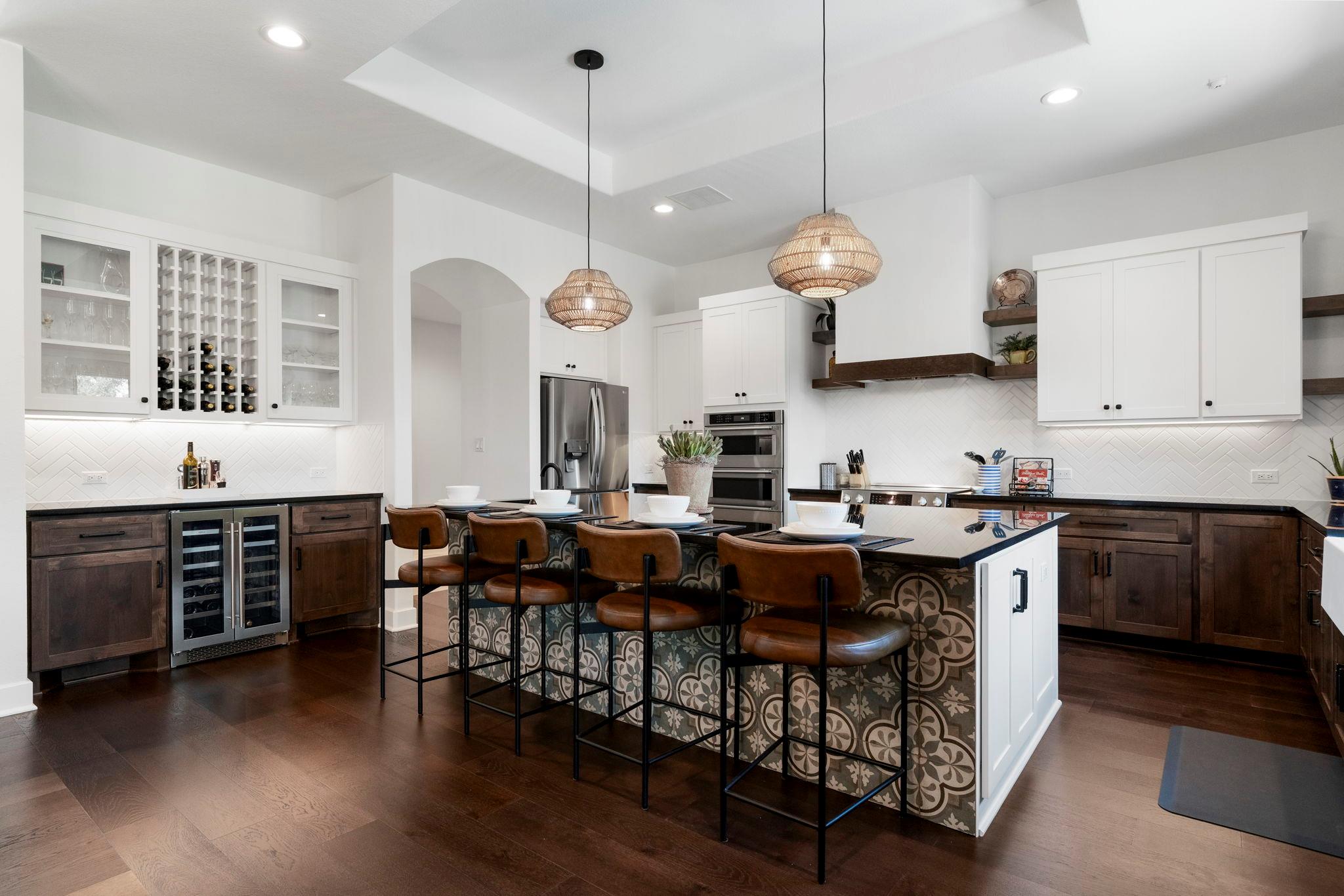 27119 Founders Pl, Spicewood, TX 78669