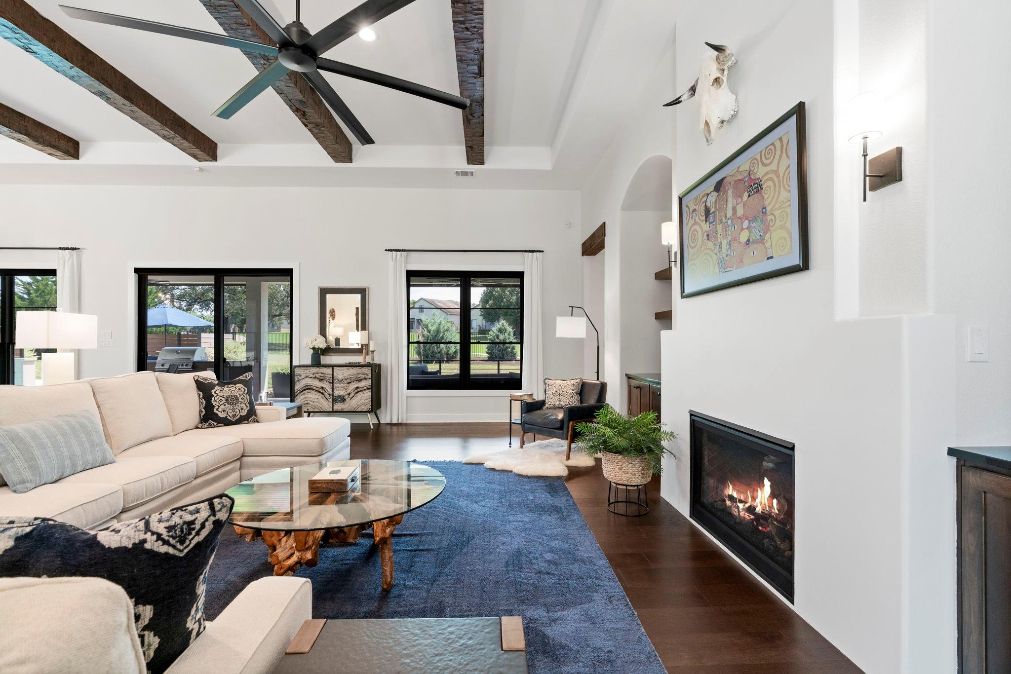 27119 Founders Pl, Spicewood, TX 78669