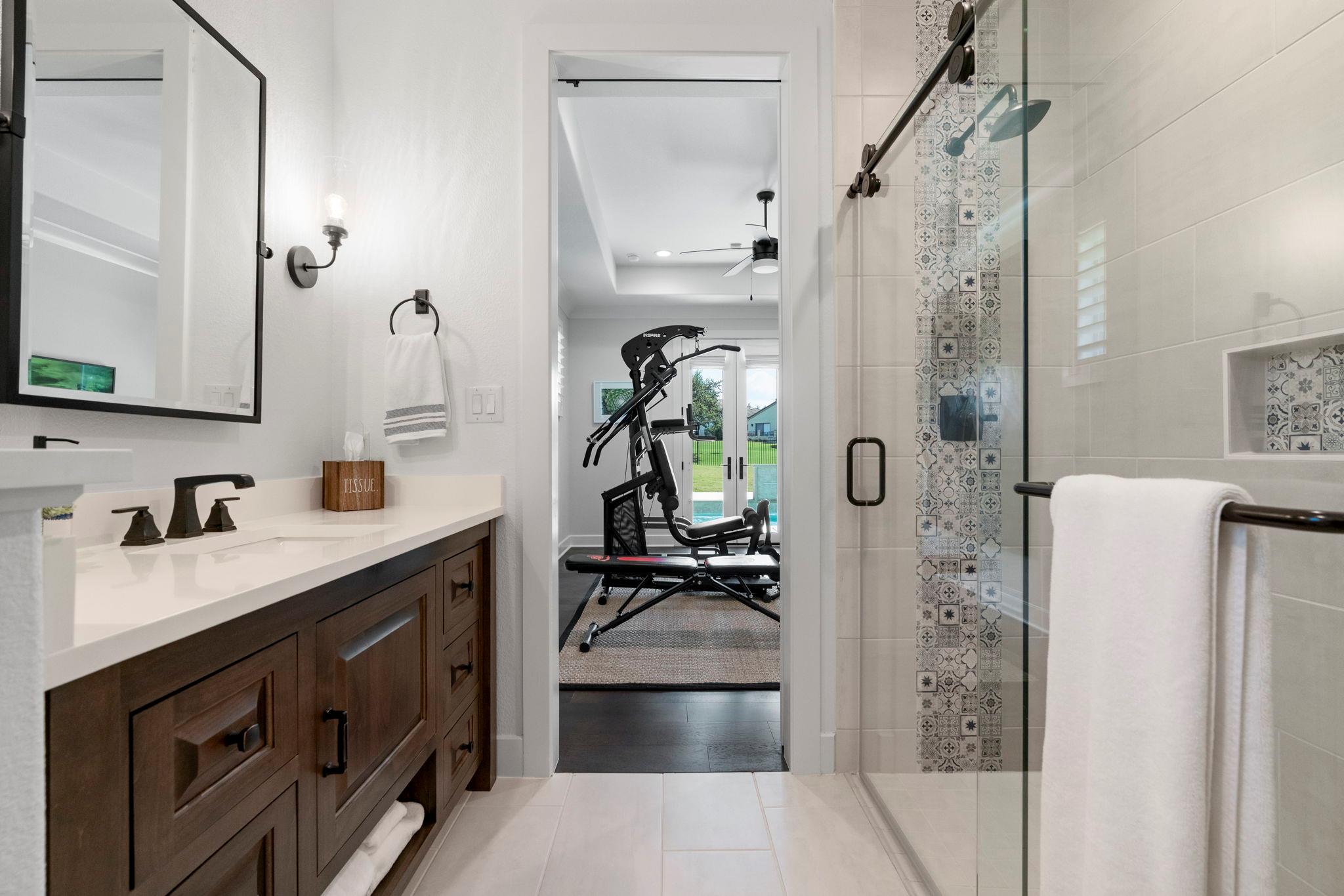 27119 Founders Pl, Spicewood, TX 78669