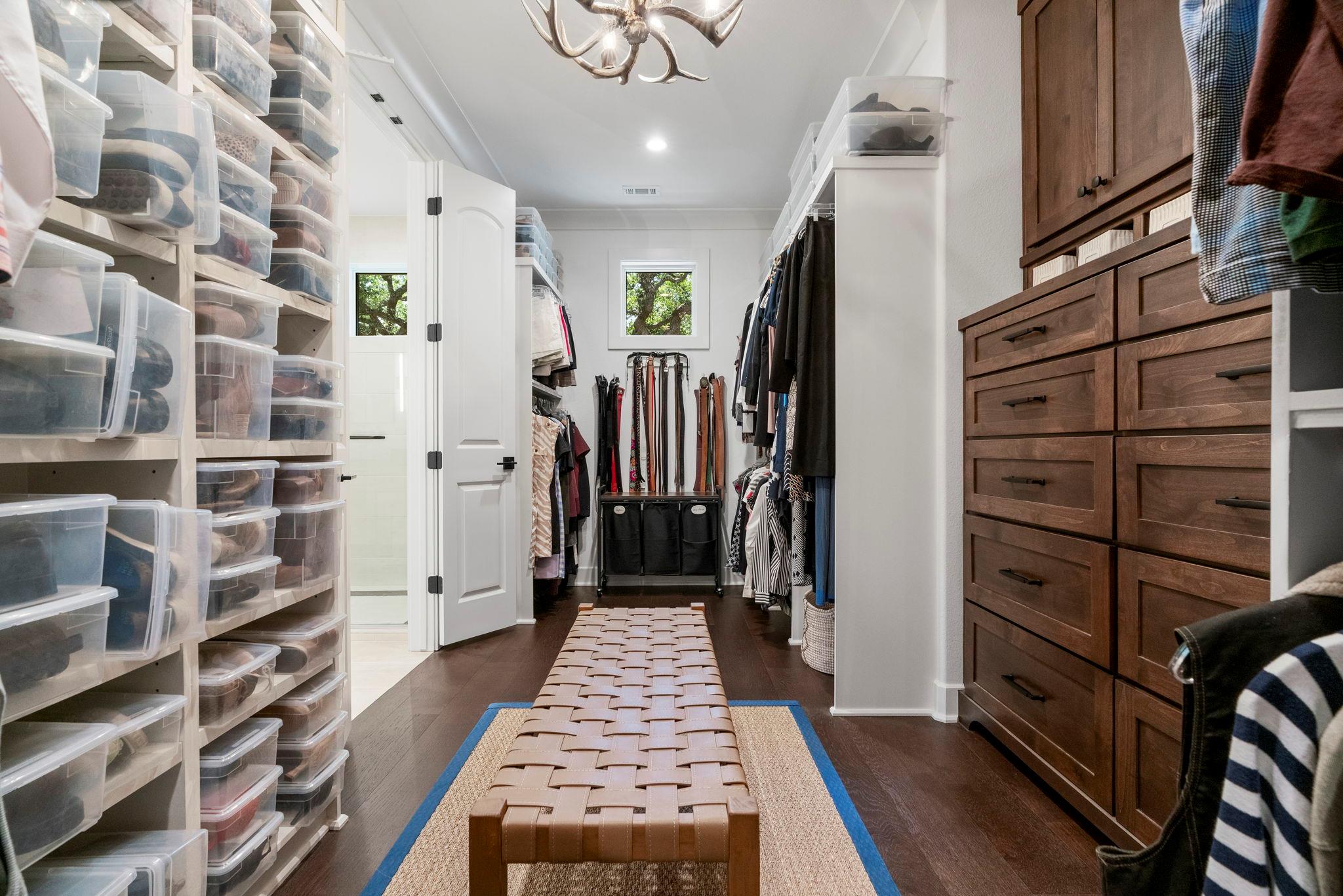 27119 Founders Pl, Spicewood, TX 78669