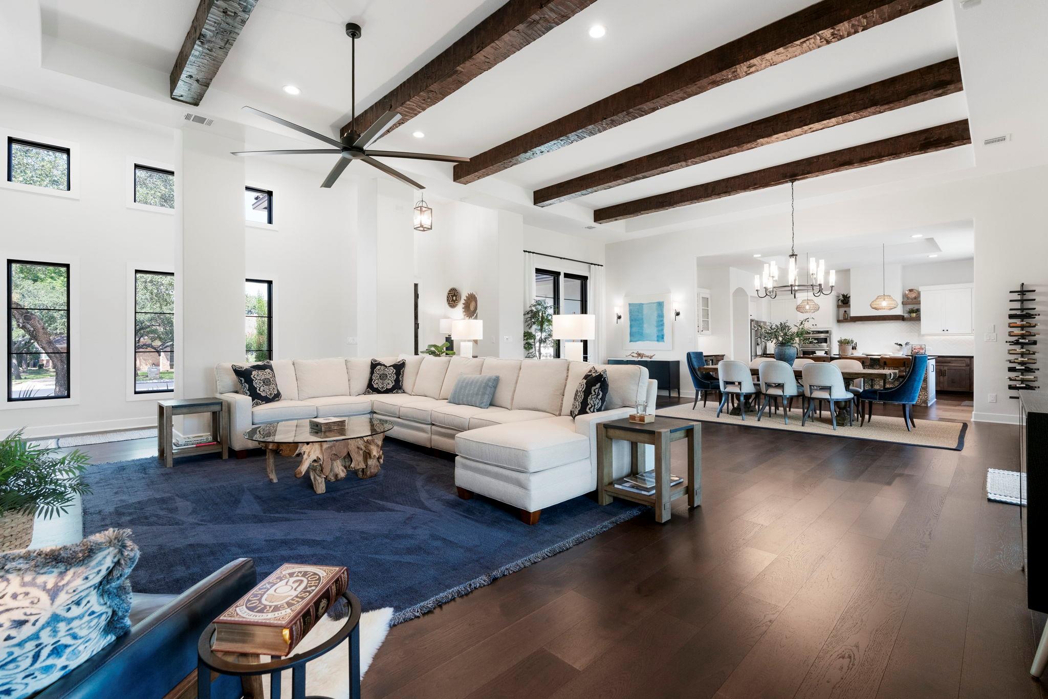 27119 Founders Pl, Spicewood, TX 78669